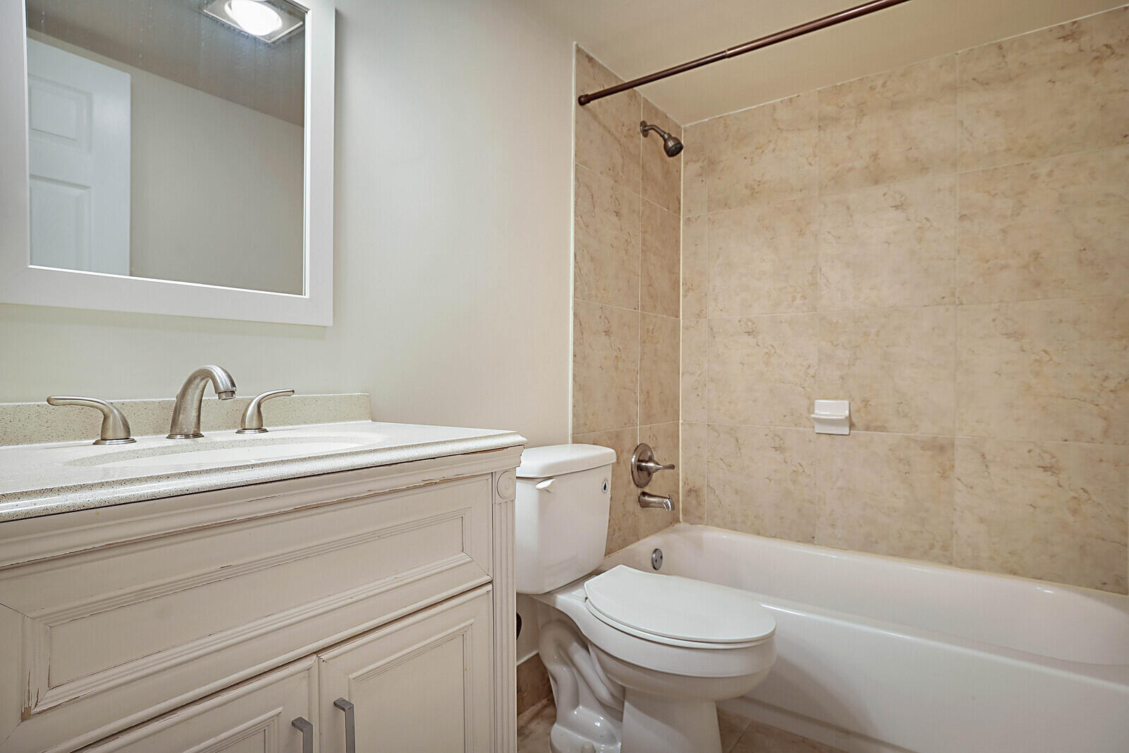 2307 SW 15th Street Unit: 11