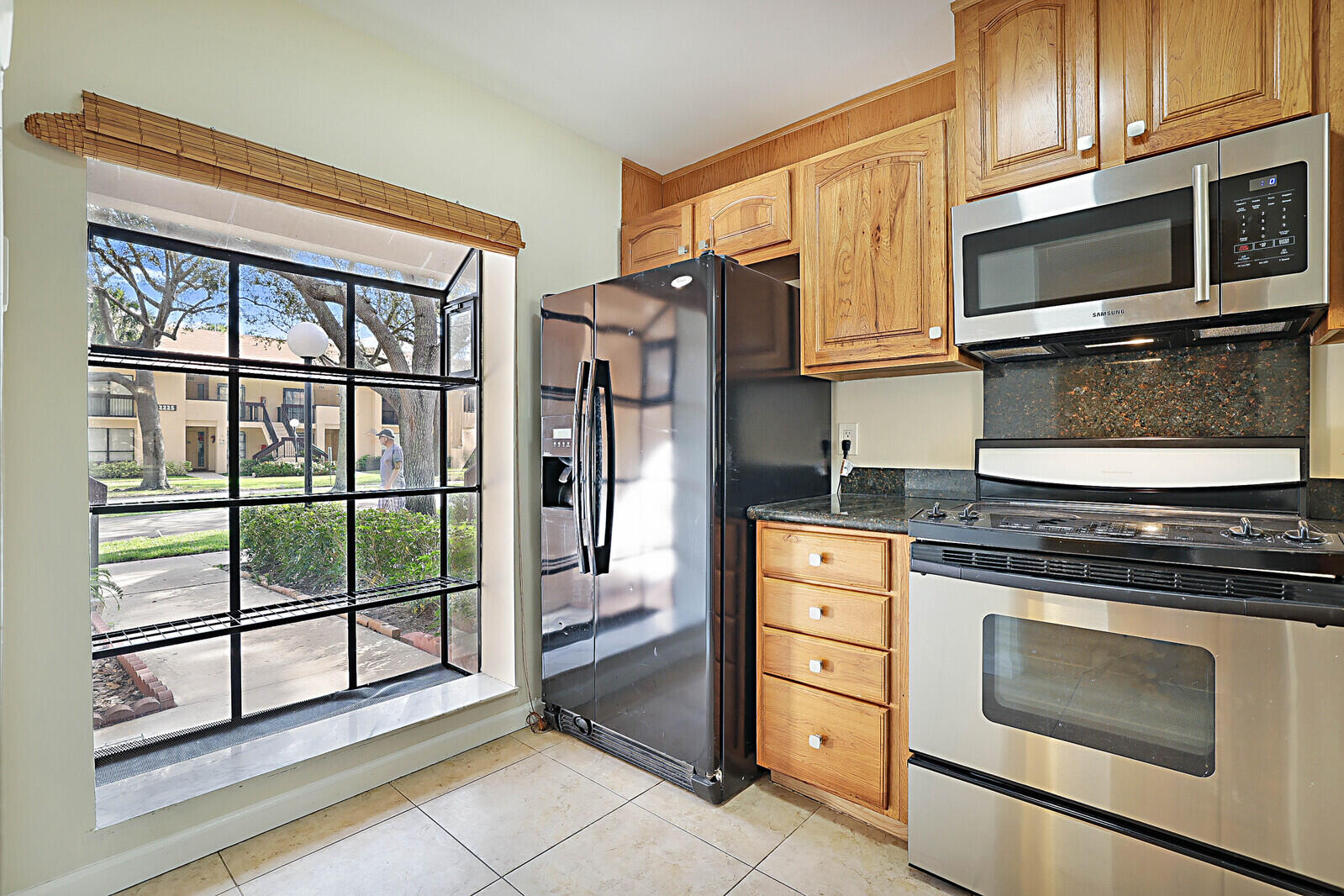 2307 SW 15th Street Unit: 11