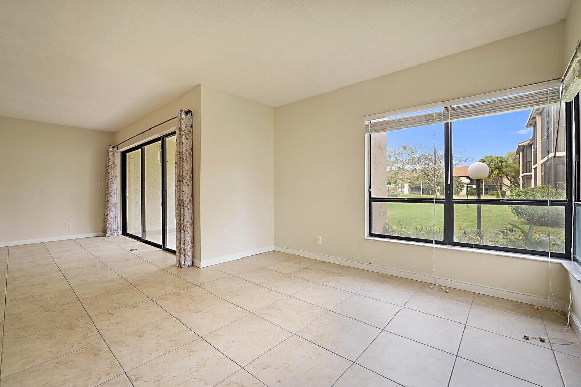 2307 SW 15th Street Unit: 11