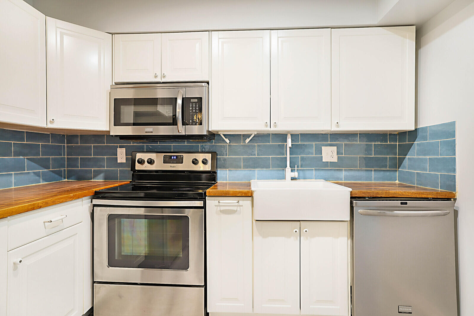 9815 Pineapple Tree Drive 108