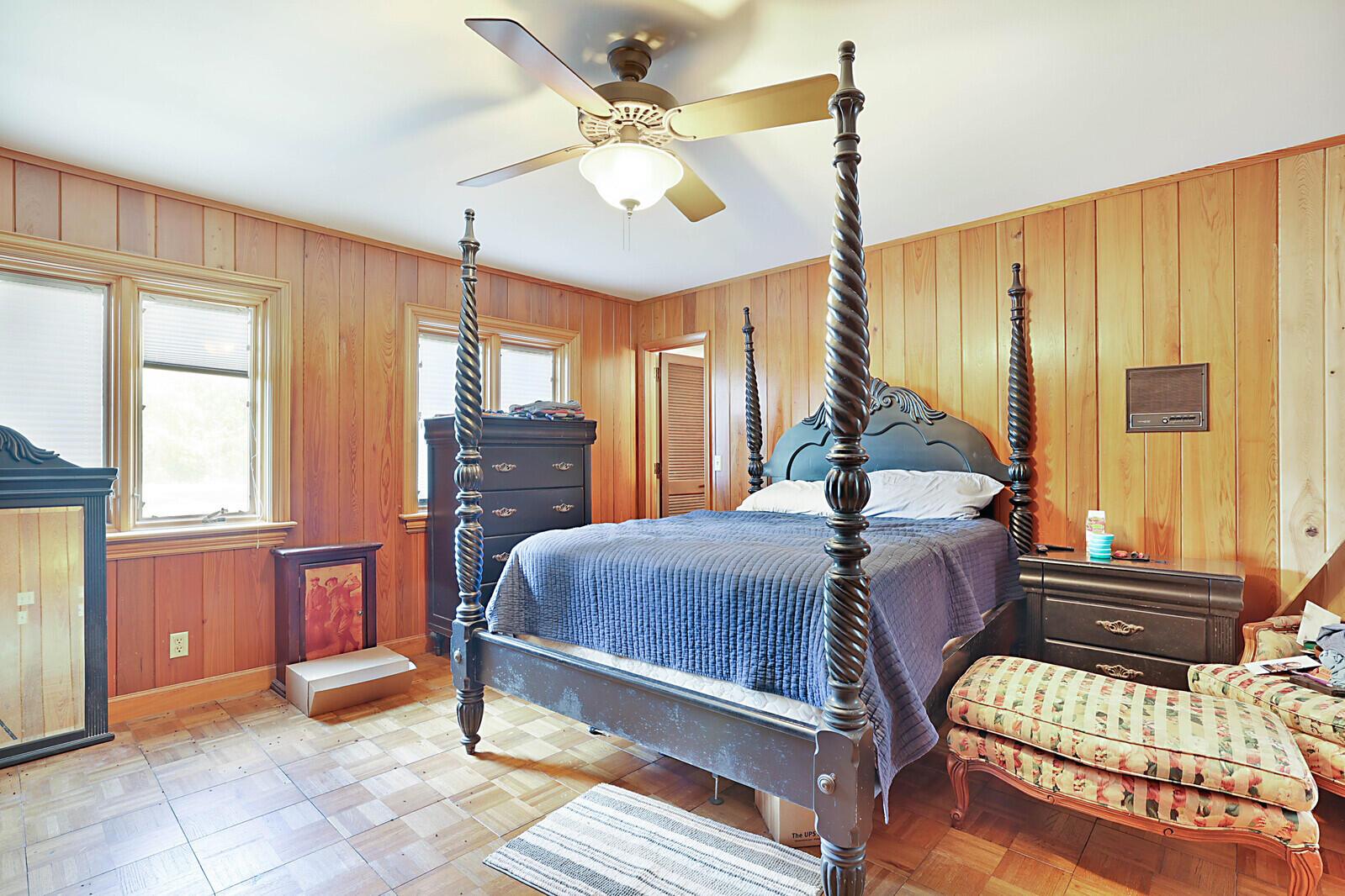 18363 Island Oak Avenue