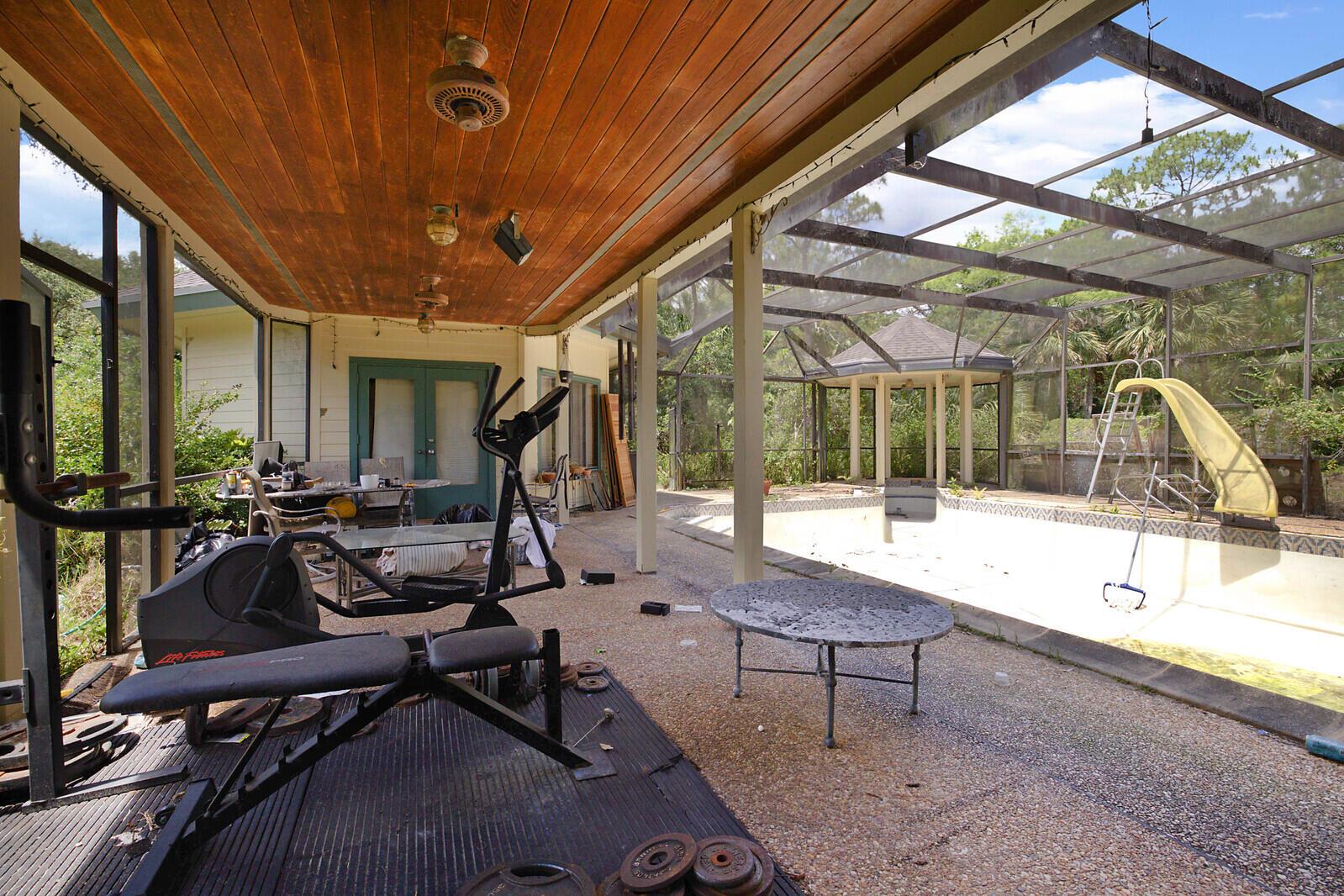 18363 Island Oak Avenue