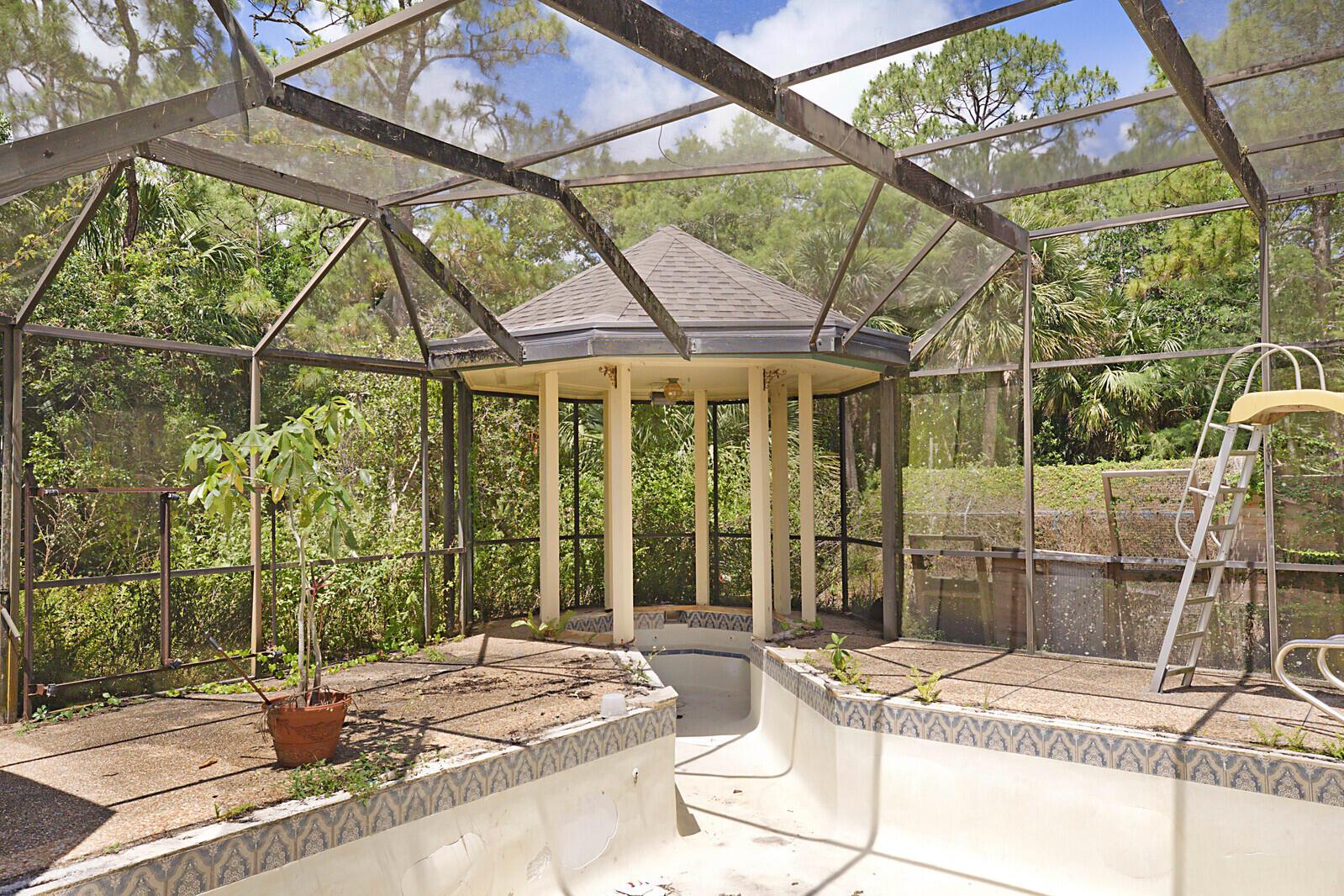 18363 Island Oak Avenue