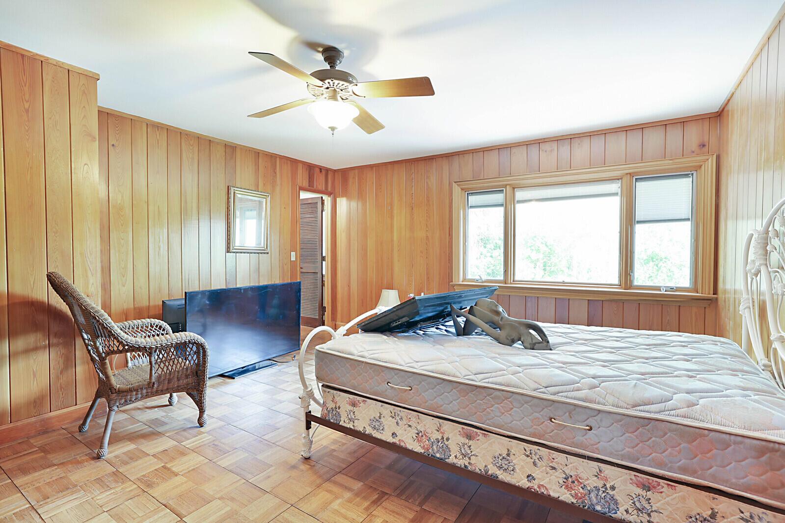 18363 Island Oak Avenue