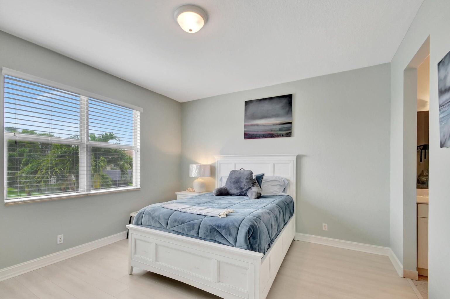 8679 Cobblestone Point Circle