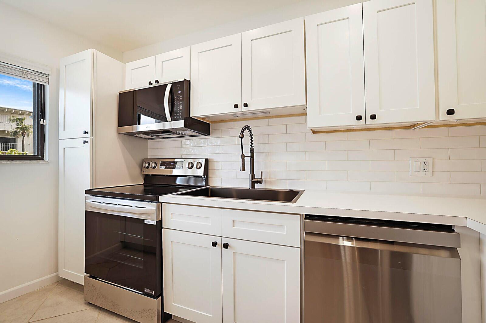 3605 S Ocean Boulevard 124