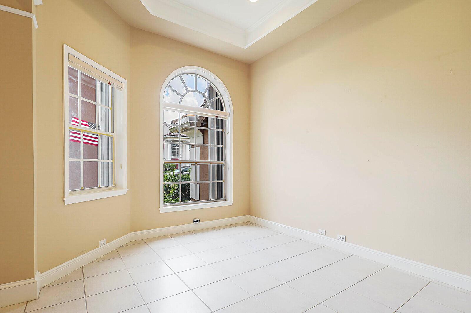 10260 NW 60th Place
