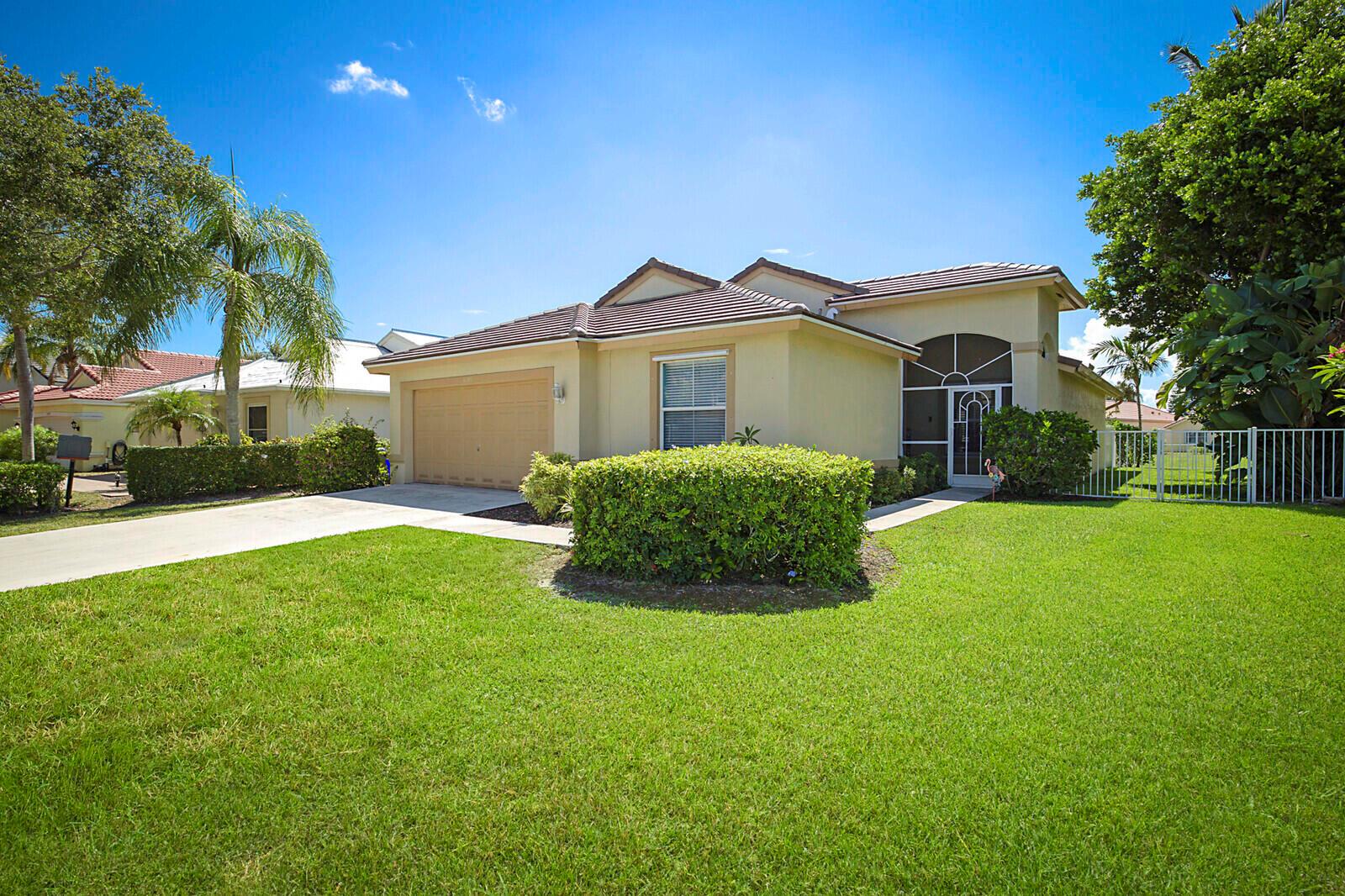 6195 Grand Cypress Circle
