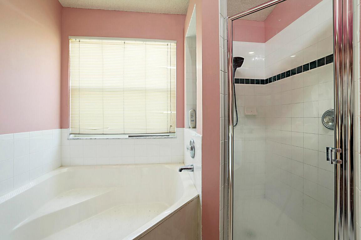 6195 Grand Cypress Circle