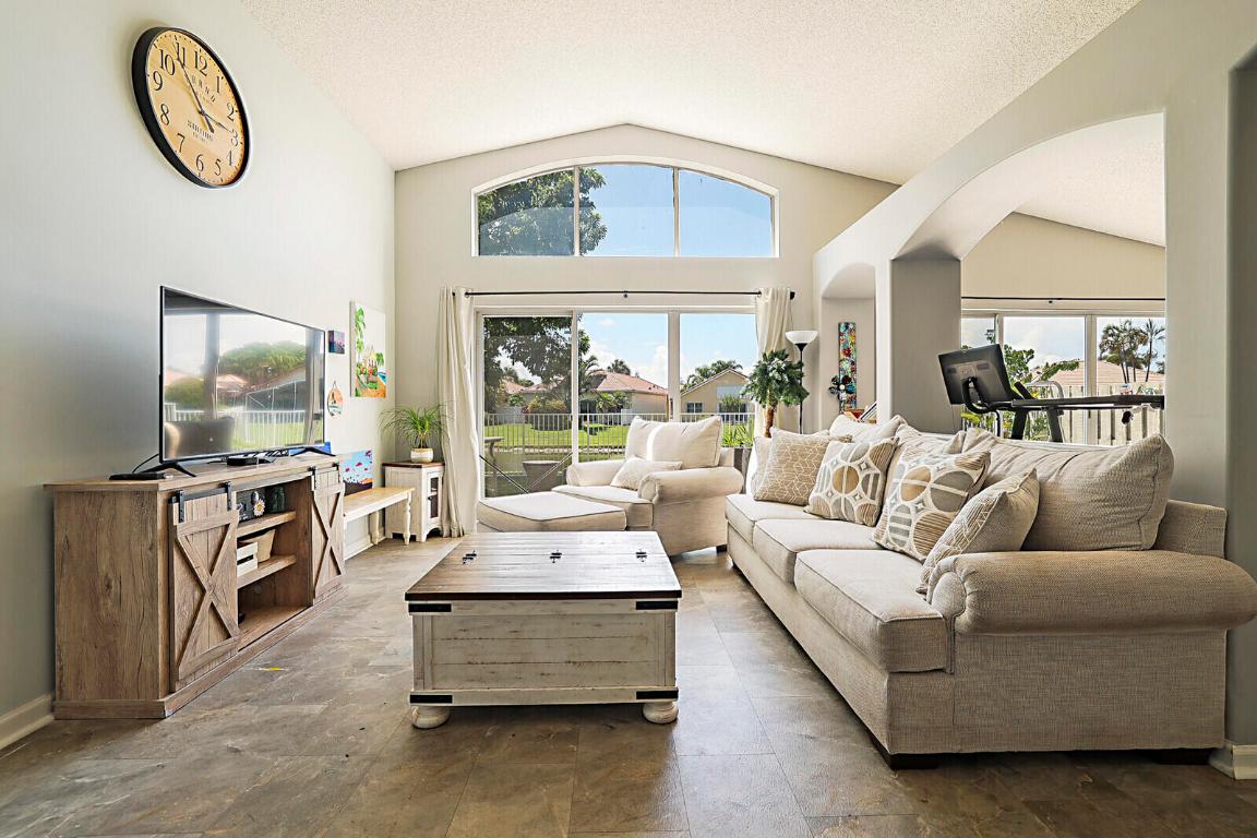 6195 Grand Cypress Circle