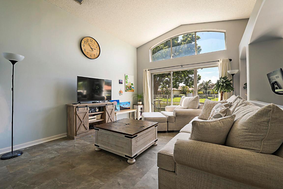 6195 Grand Cypress Circle