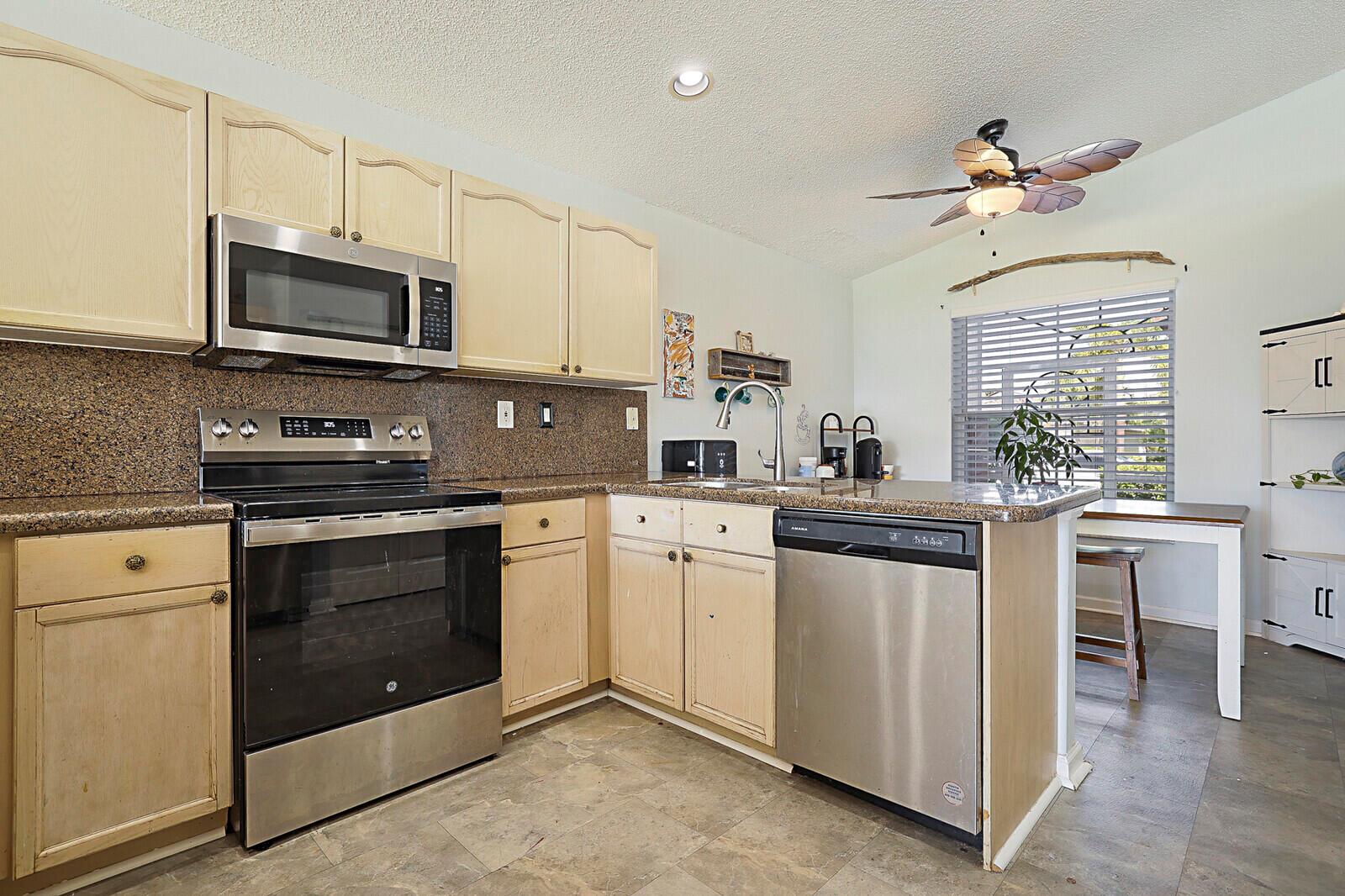 6195 Grand Cypress Circle