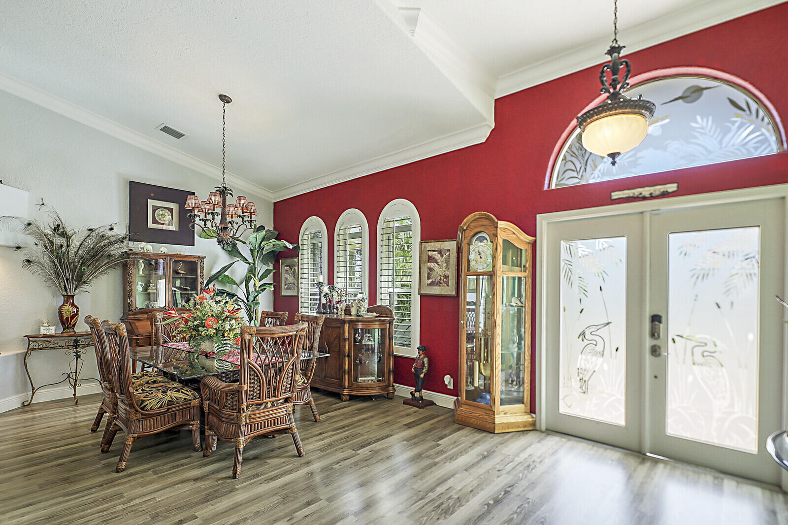 9525 Cross Creek Drive