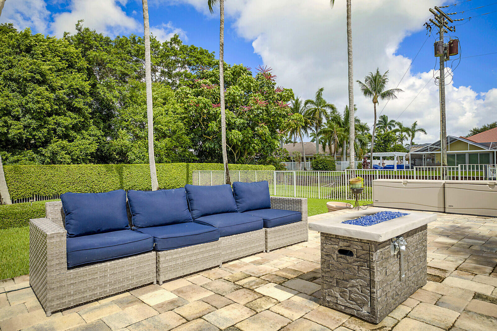 9525 Cross Creek Drive