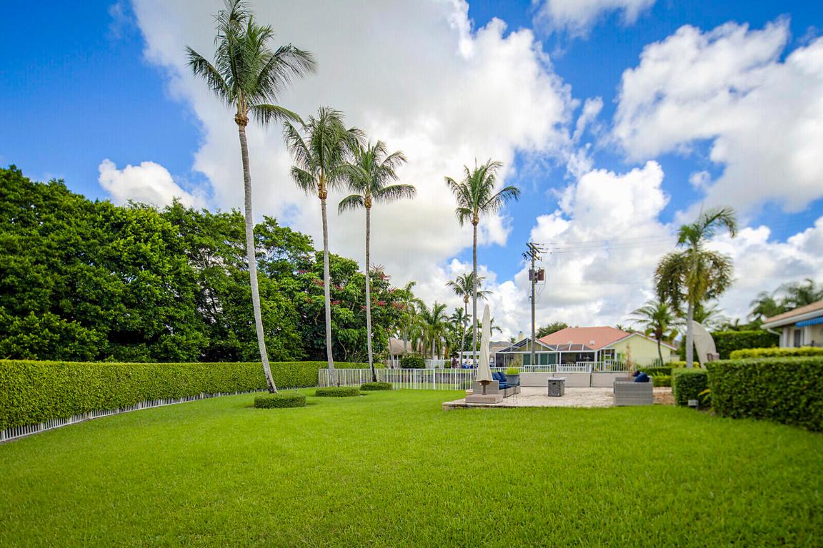 9525 Cross Creek Drive