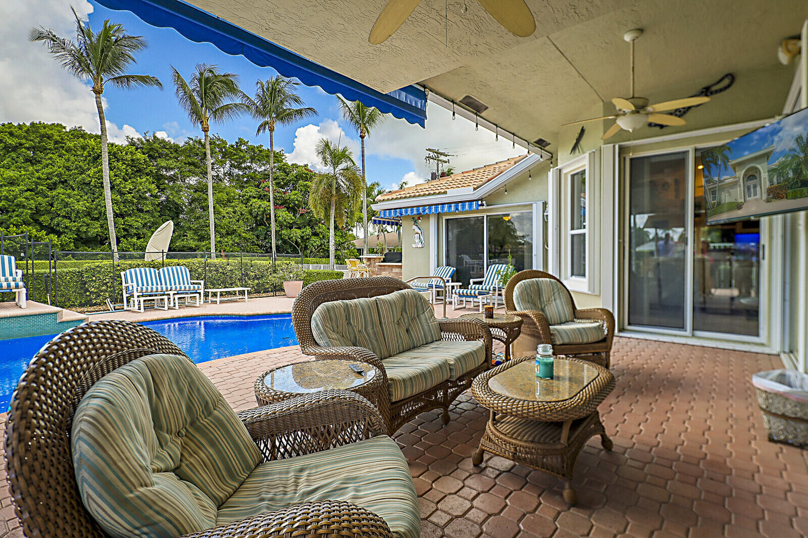 9525 Cross Creek Drive