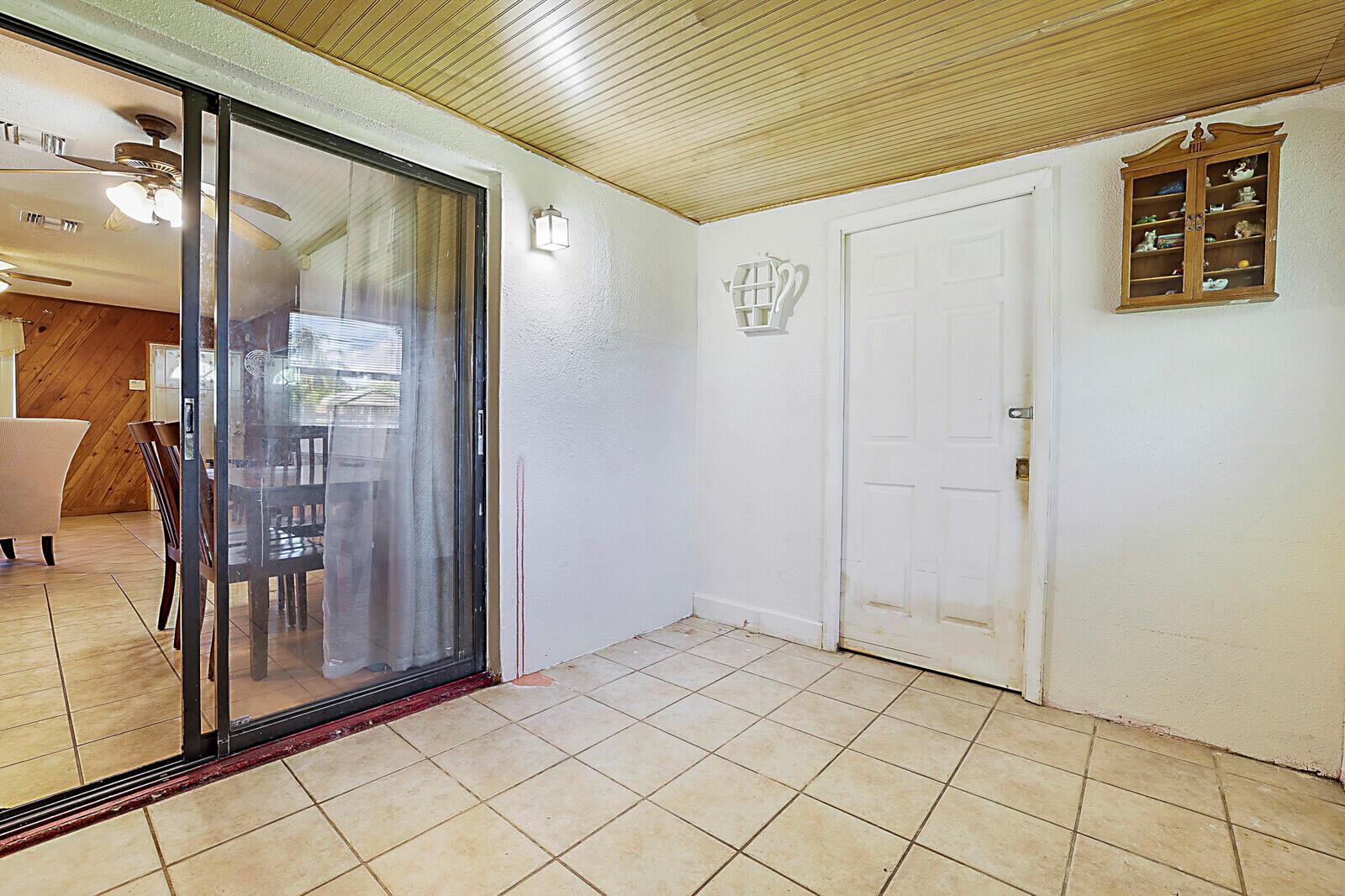 7003 SW 20th Street