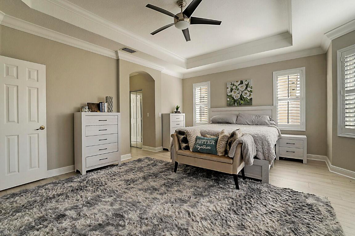 7167 Ivy Crossing Lane