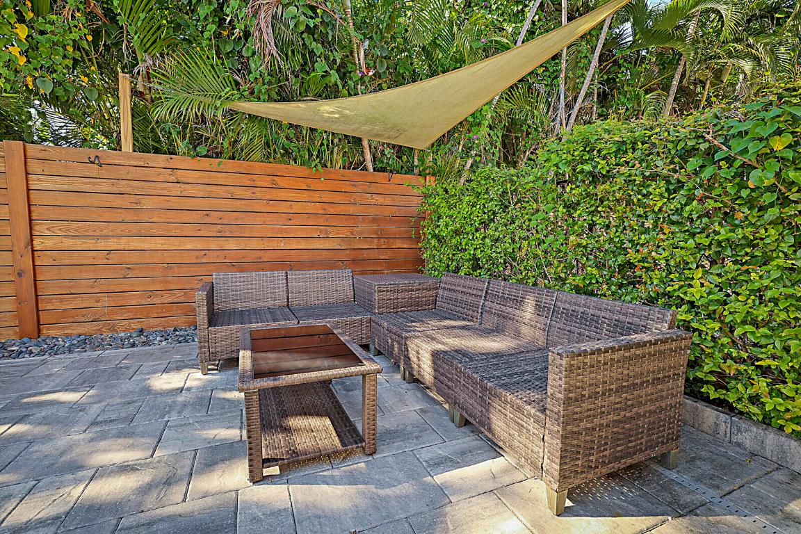 7167 Ivy Crossing Lane