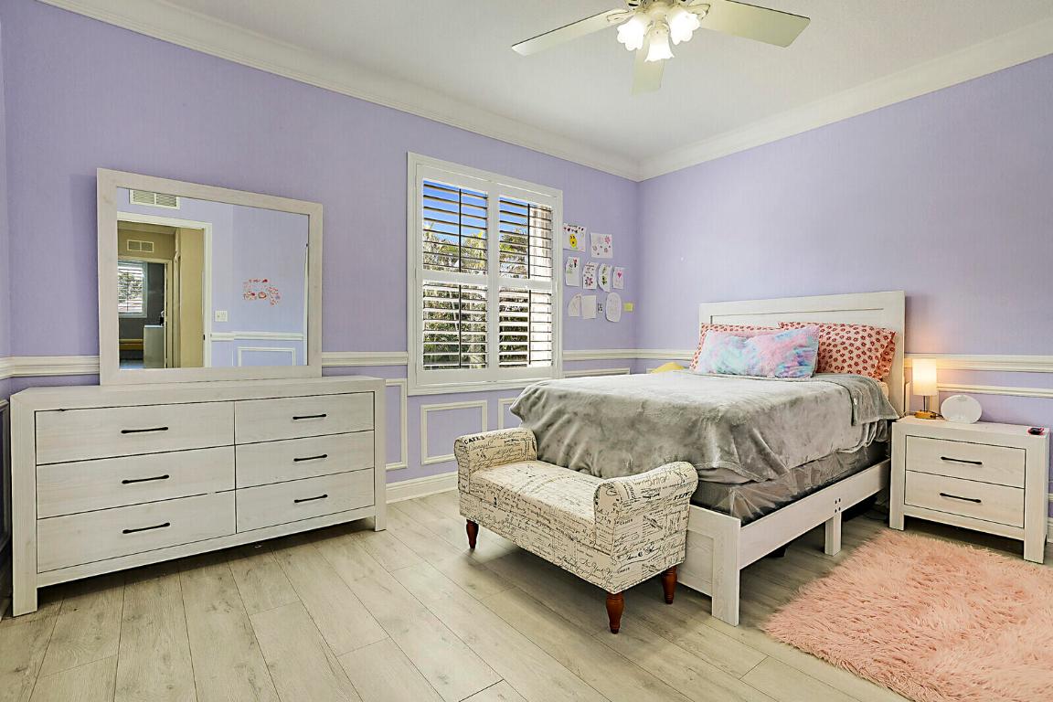 7167 Ivy Crossing Lane