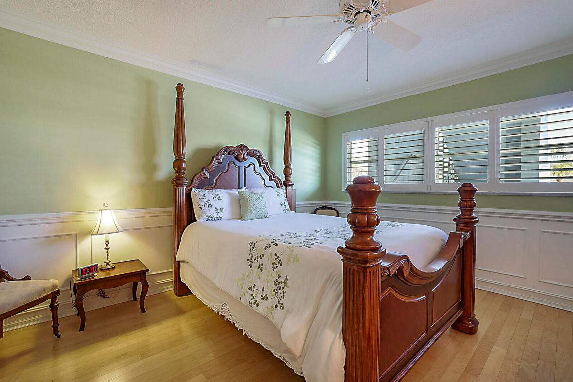 700 NE Harbour Terrace 2310