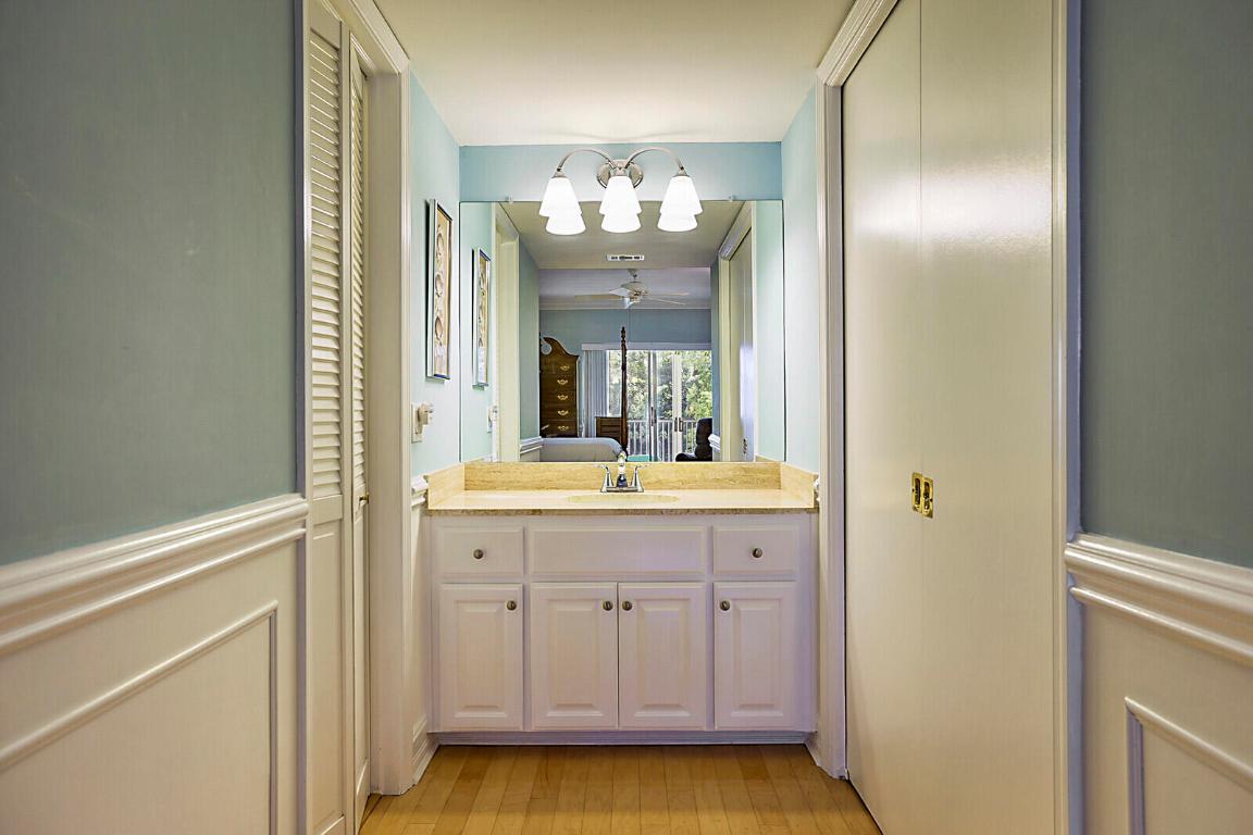 700 NE Harbour Terrace 2310