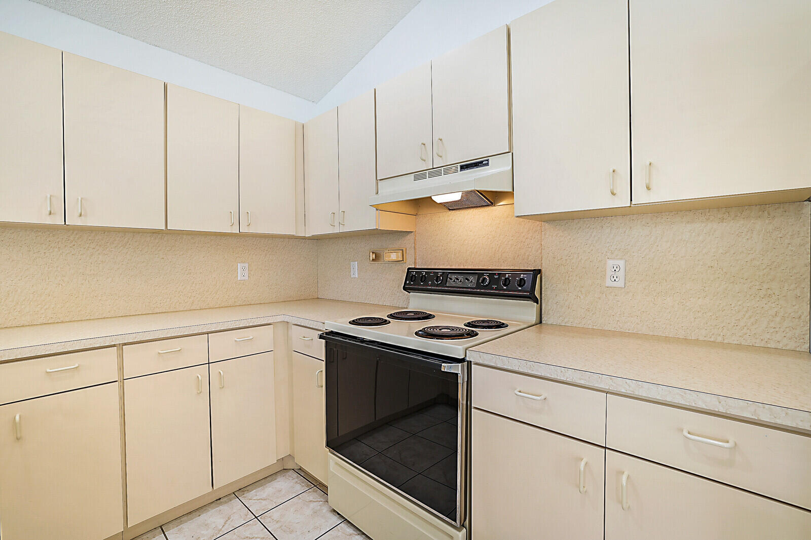 10039 NW 47th Street