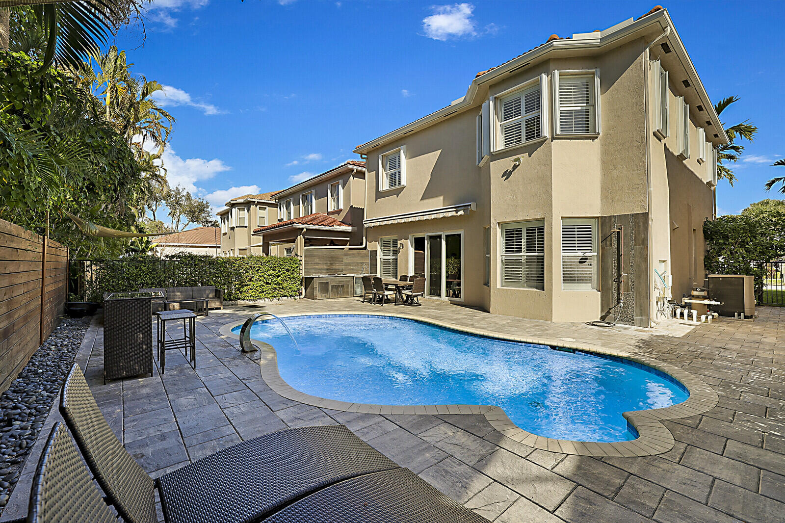 7167 Ivy Crossing Lane