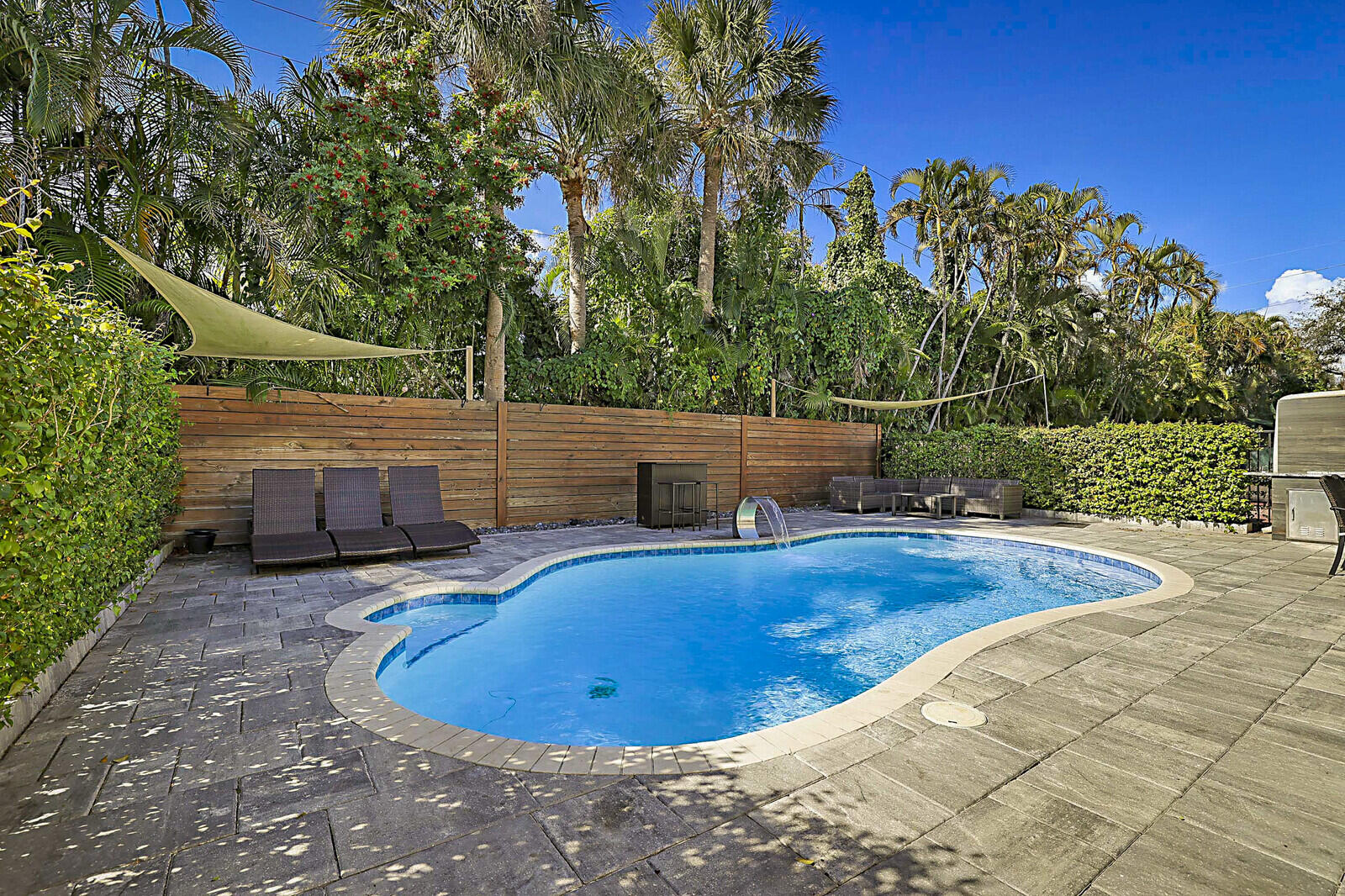 7167 Ivy Crossing Lane