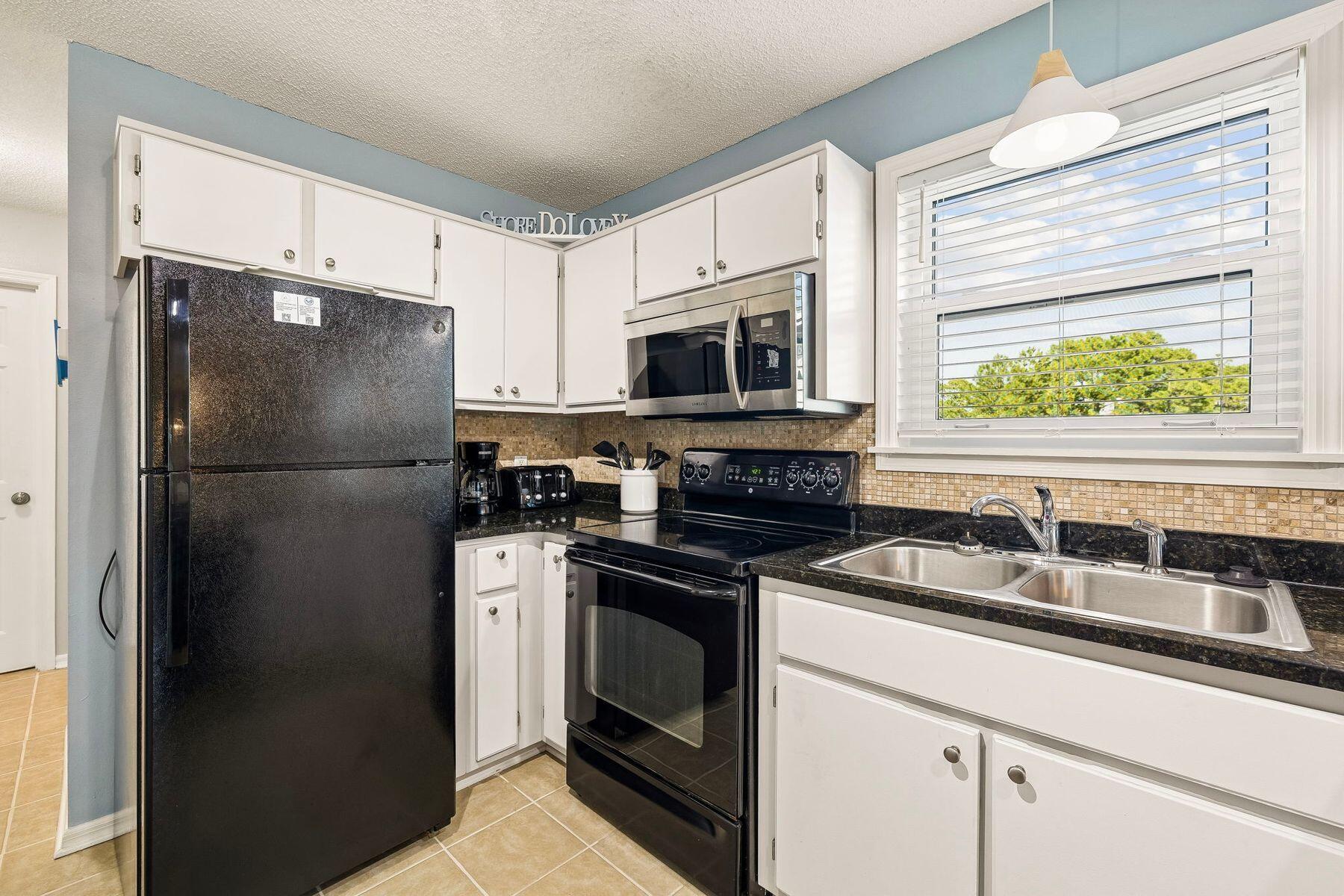 11 Beachside Drive 1023
