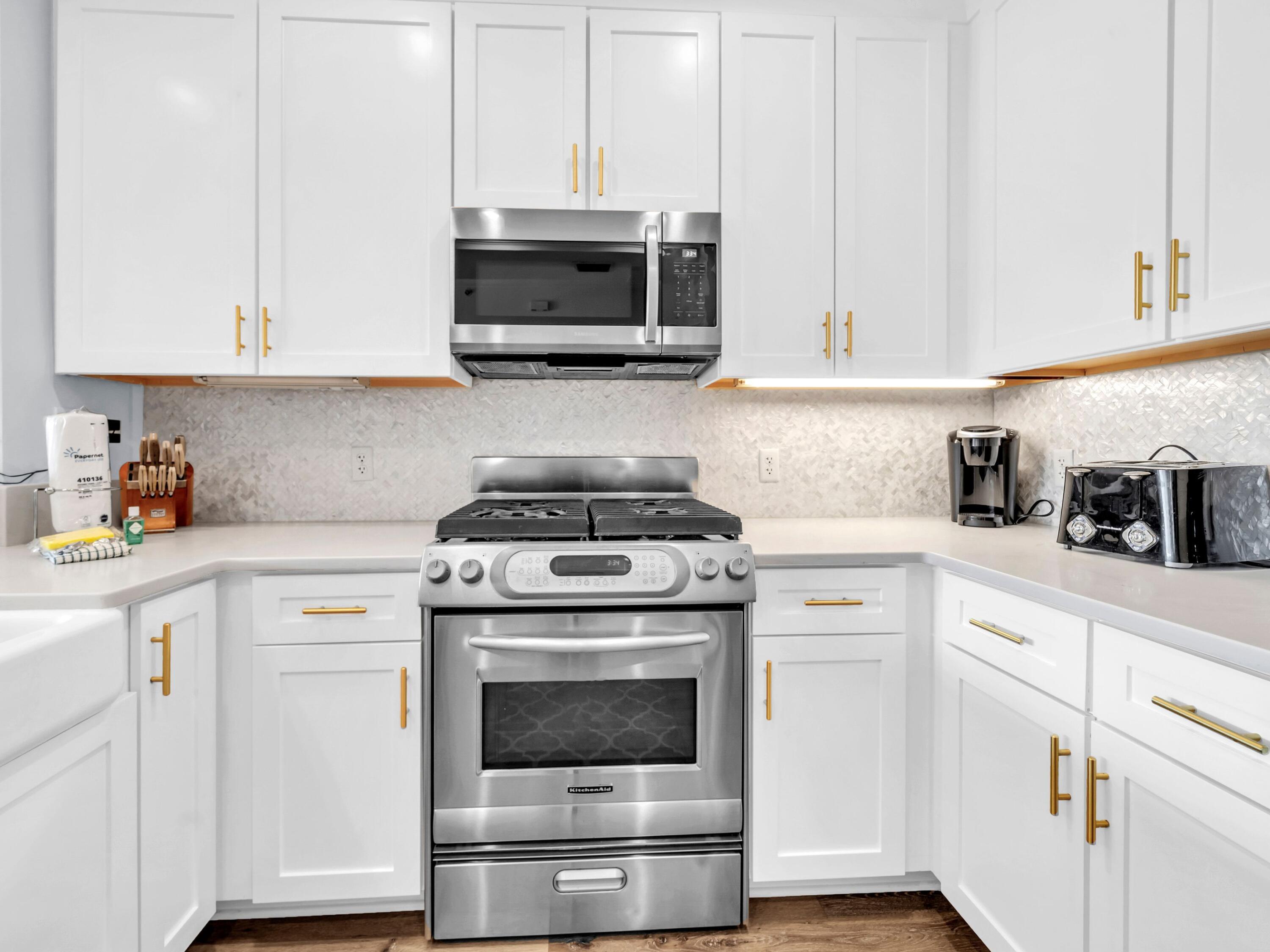 2421 W County Highway 30A E303