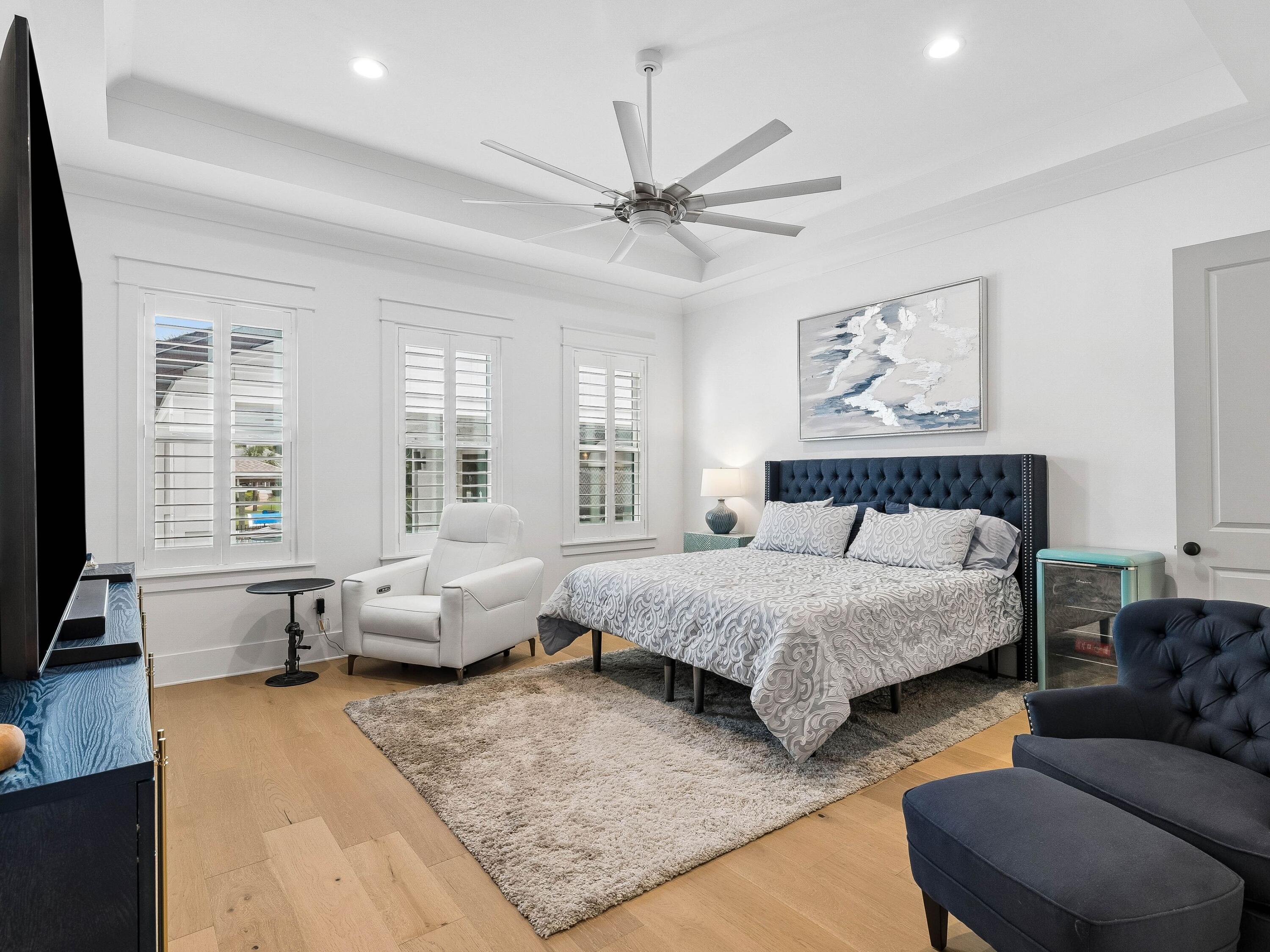 4049 N Indian Bayou