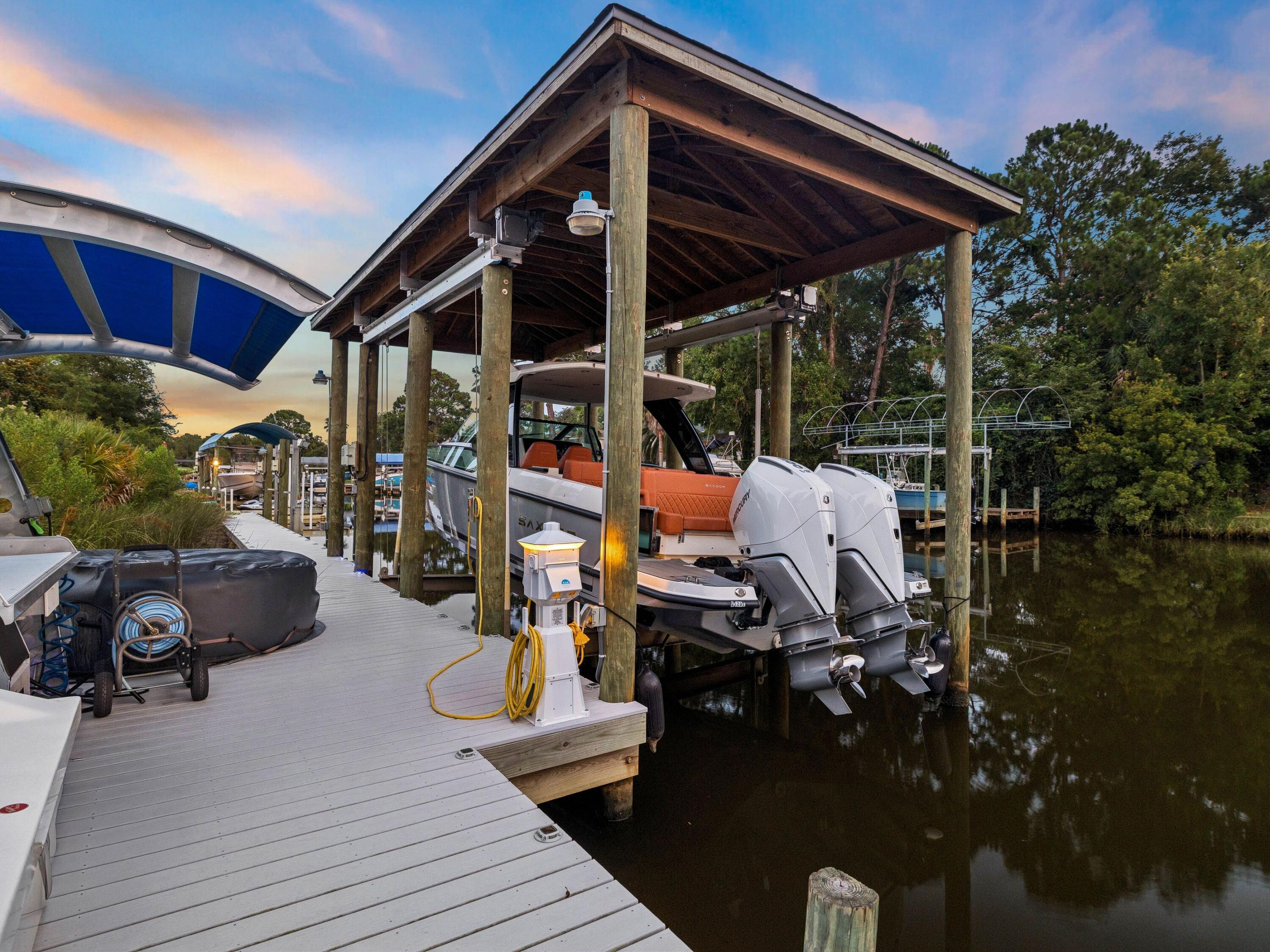 4049 N Indian Bayou