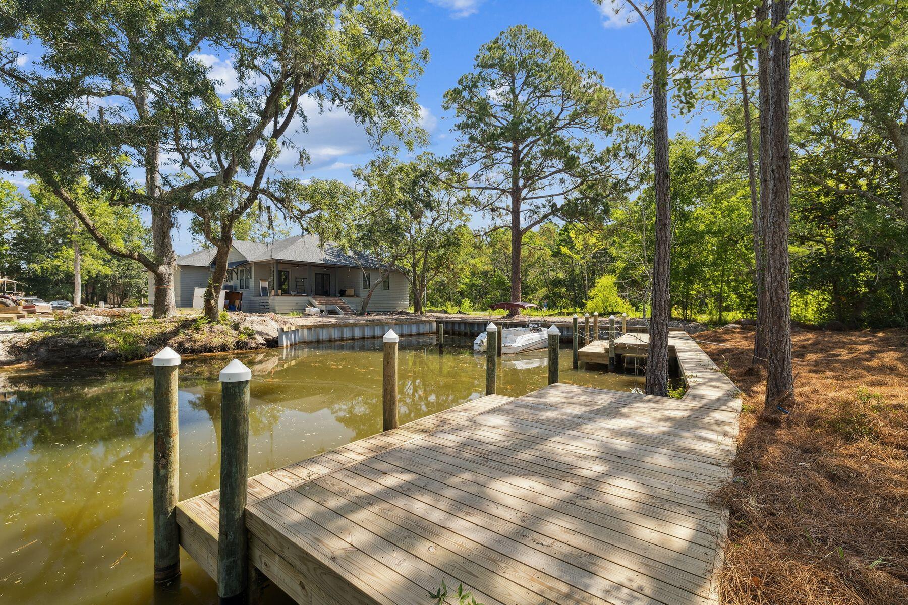 2025 W Hewett Road