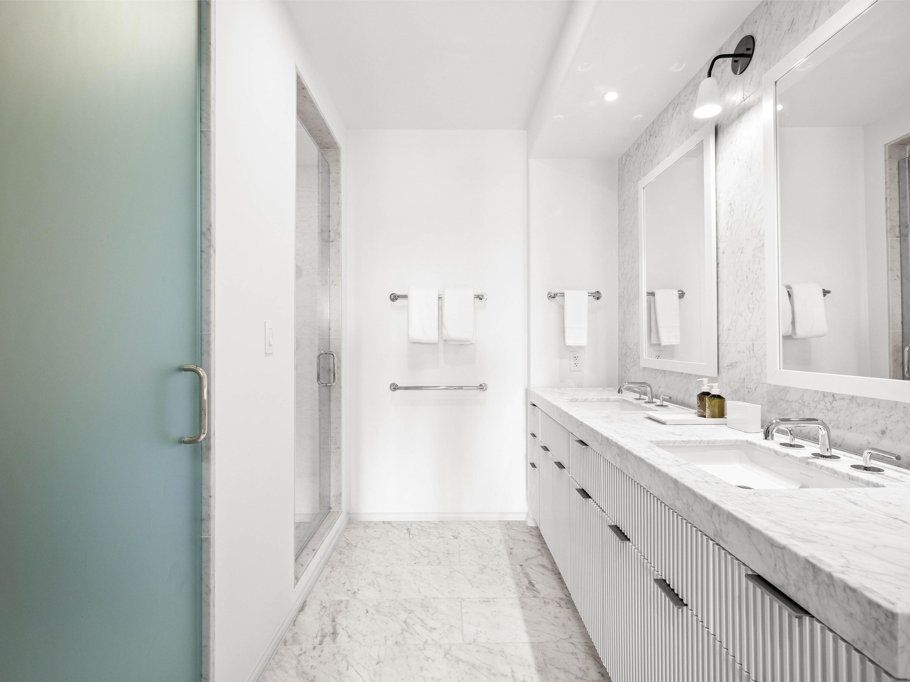 45 W Solaire Way 206