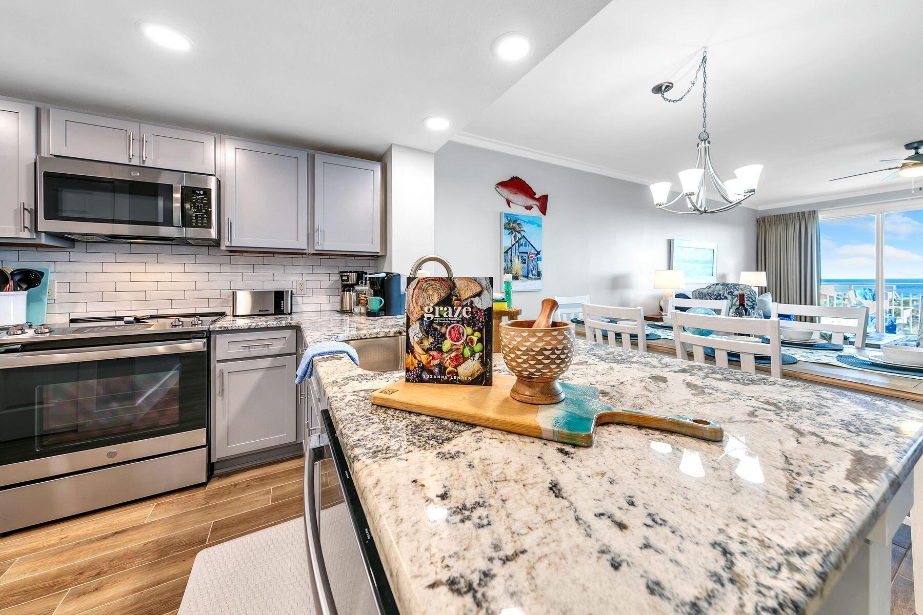 1751 Scenic Highway 98 407