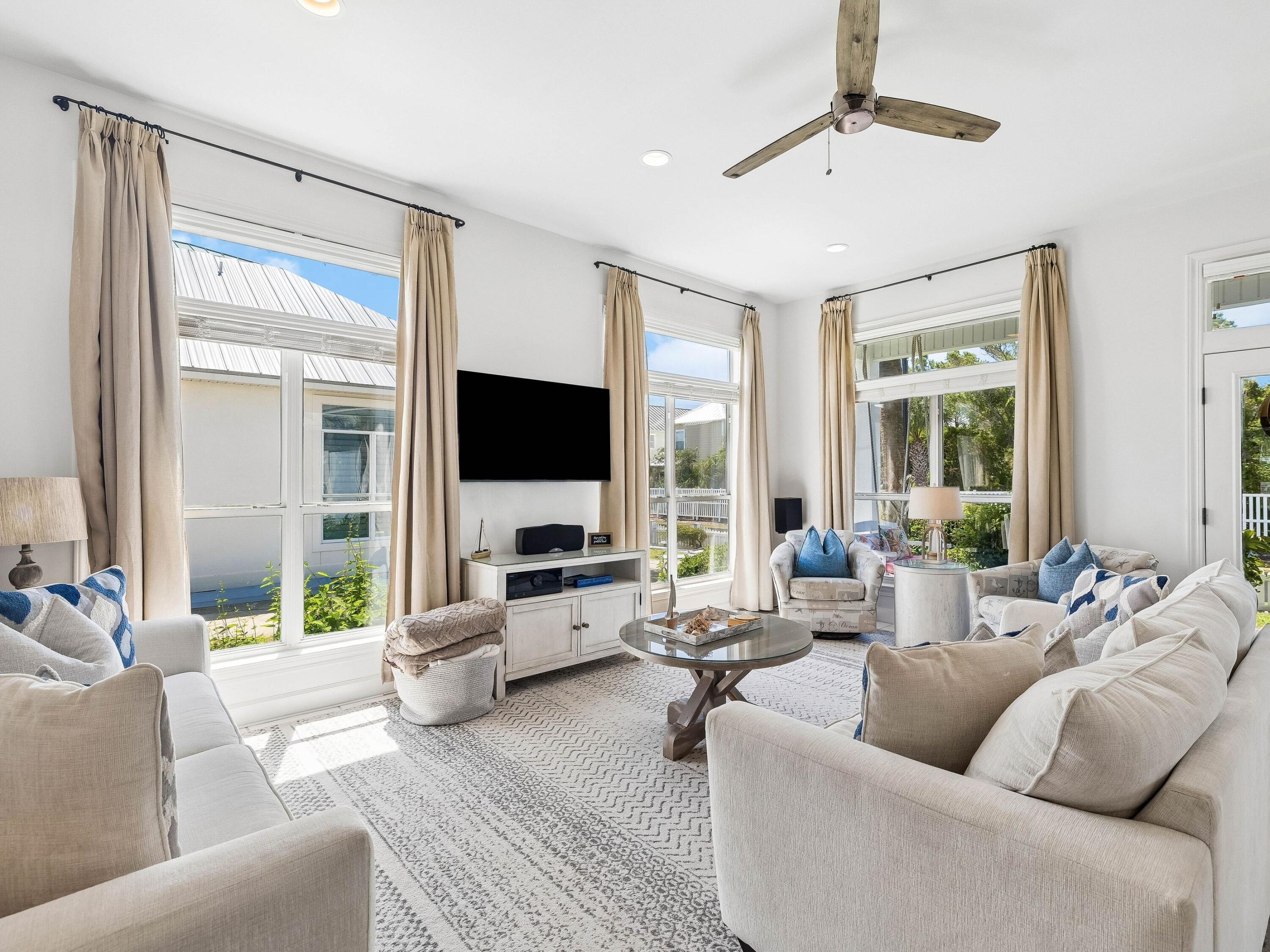 351 Maravilla Drive