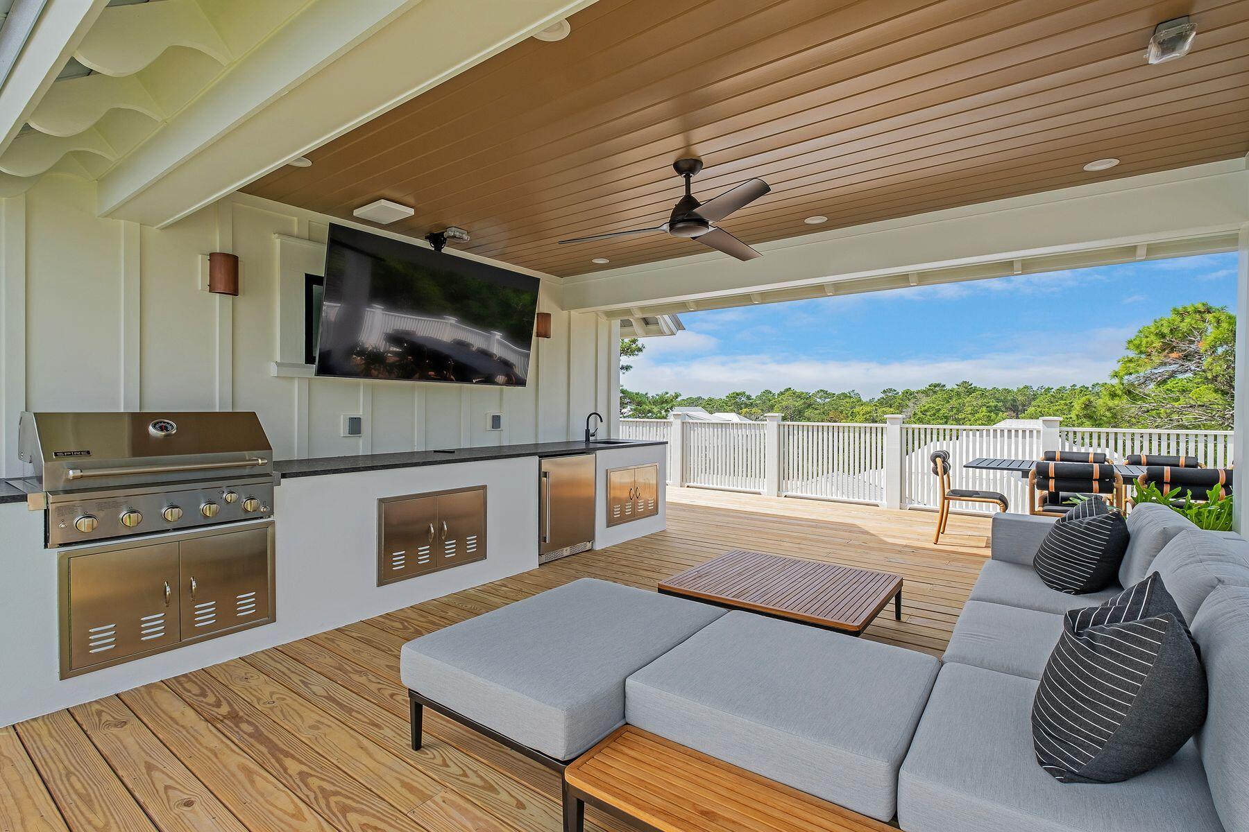 36 Grande Pointe Circle