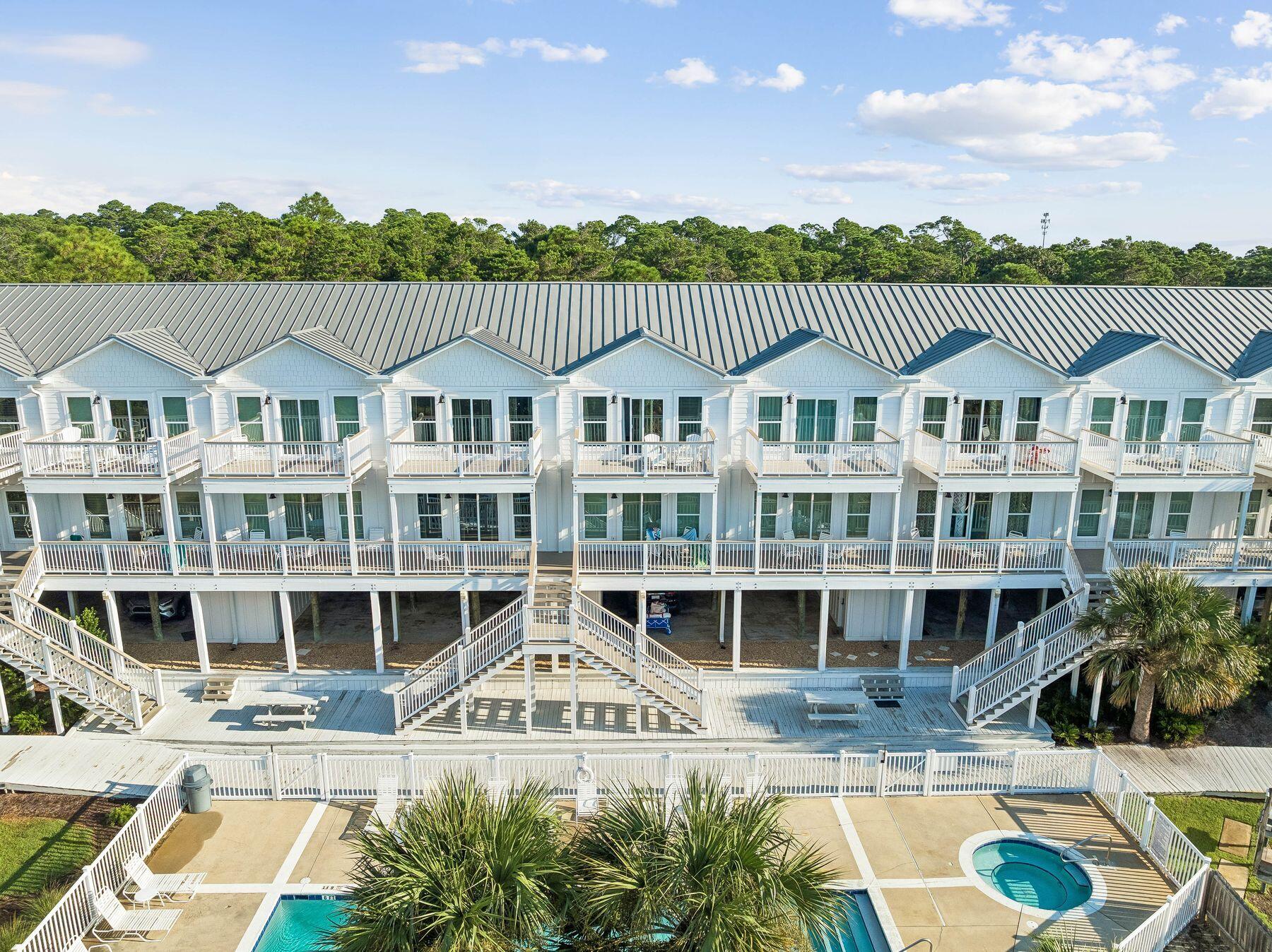 19 Brentwood Lane UNIT 305