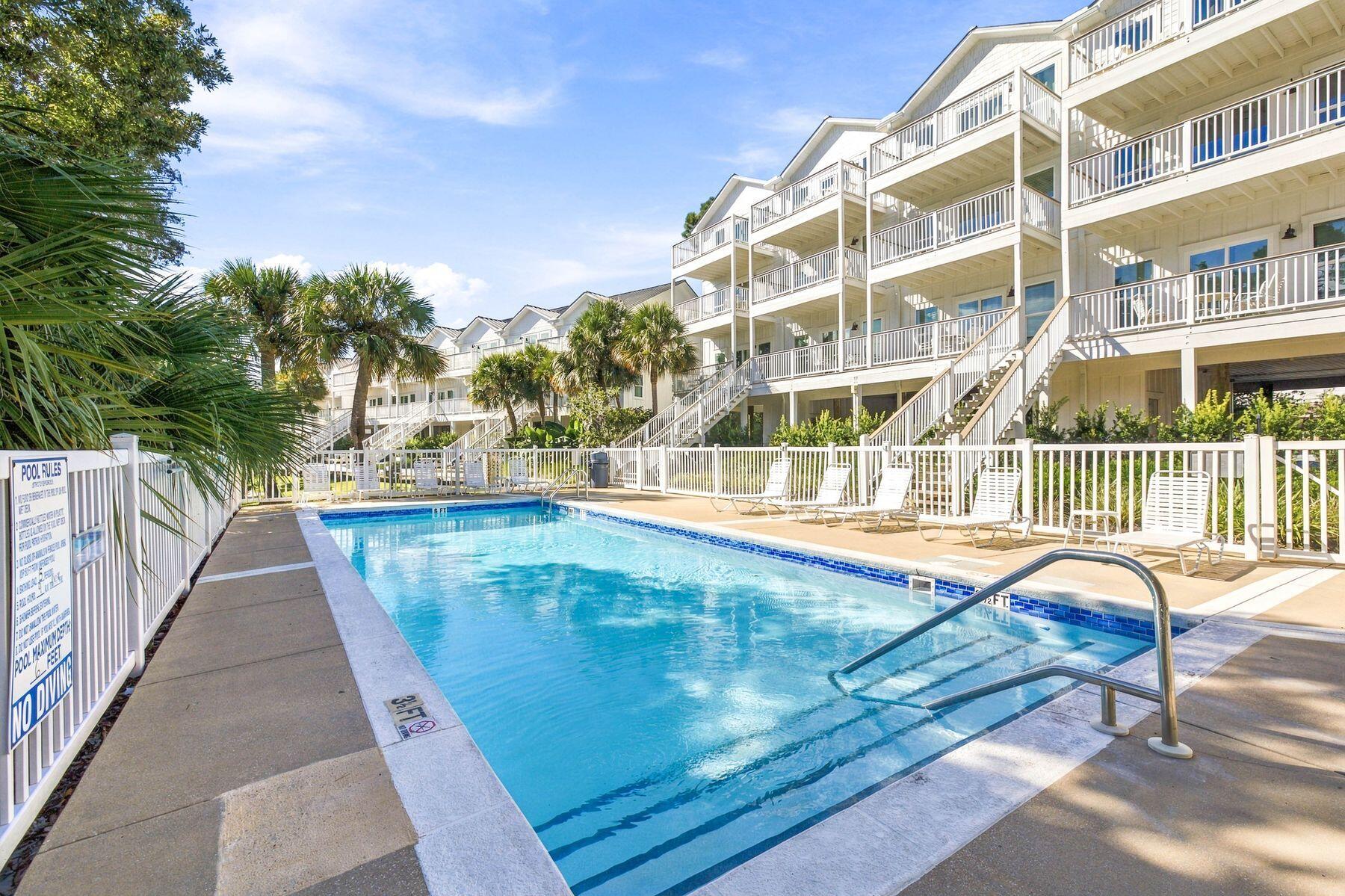 19 Brentwood Lane UNIT 305