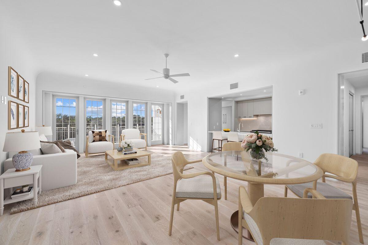 45 W Solaire Way, 208