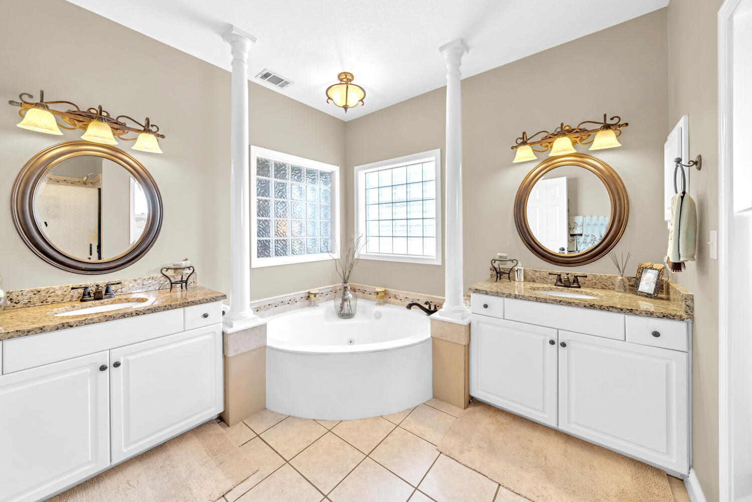 4644 Paradise Isle Isle