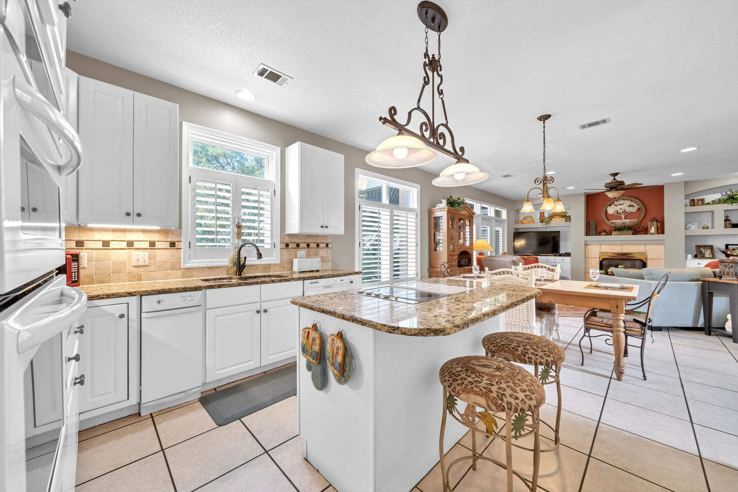 4644 Paradise Isle Isle