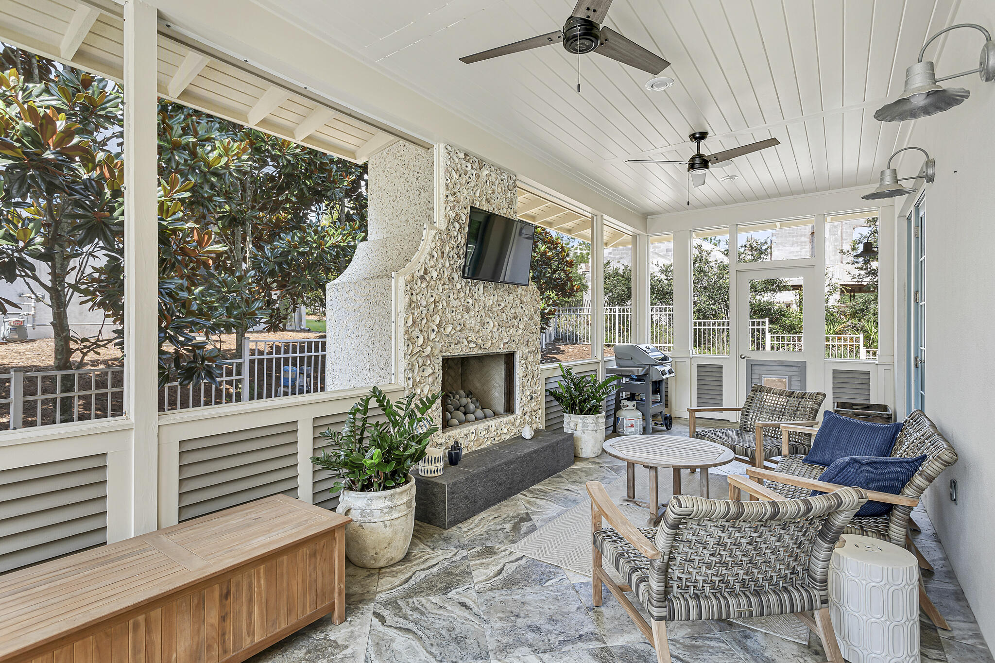 42 E Bermuda Drive