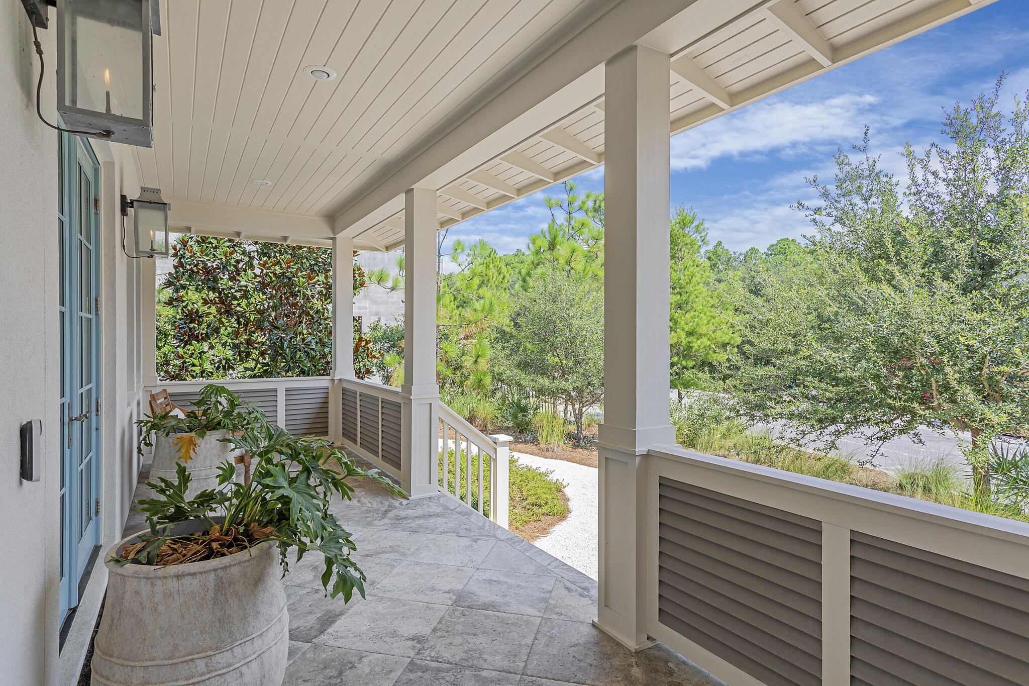 42 E Bermuda Drive
