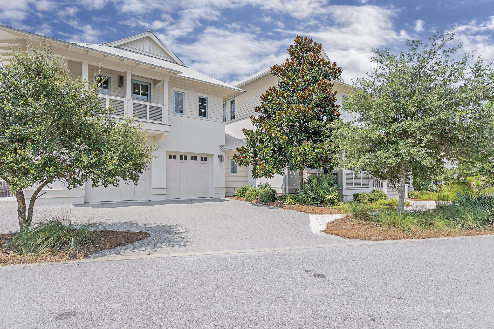 42 E Bermuda Drive