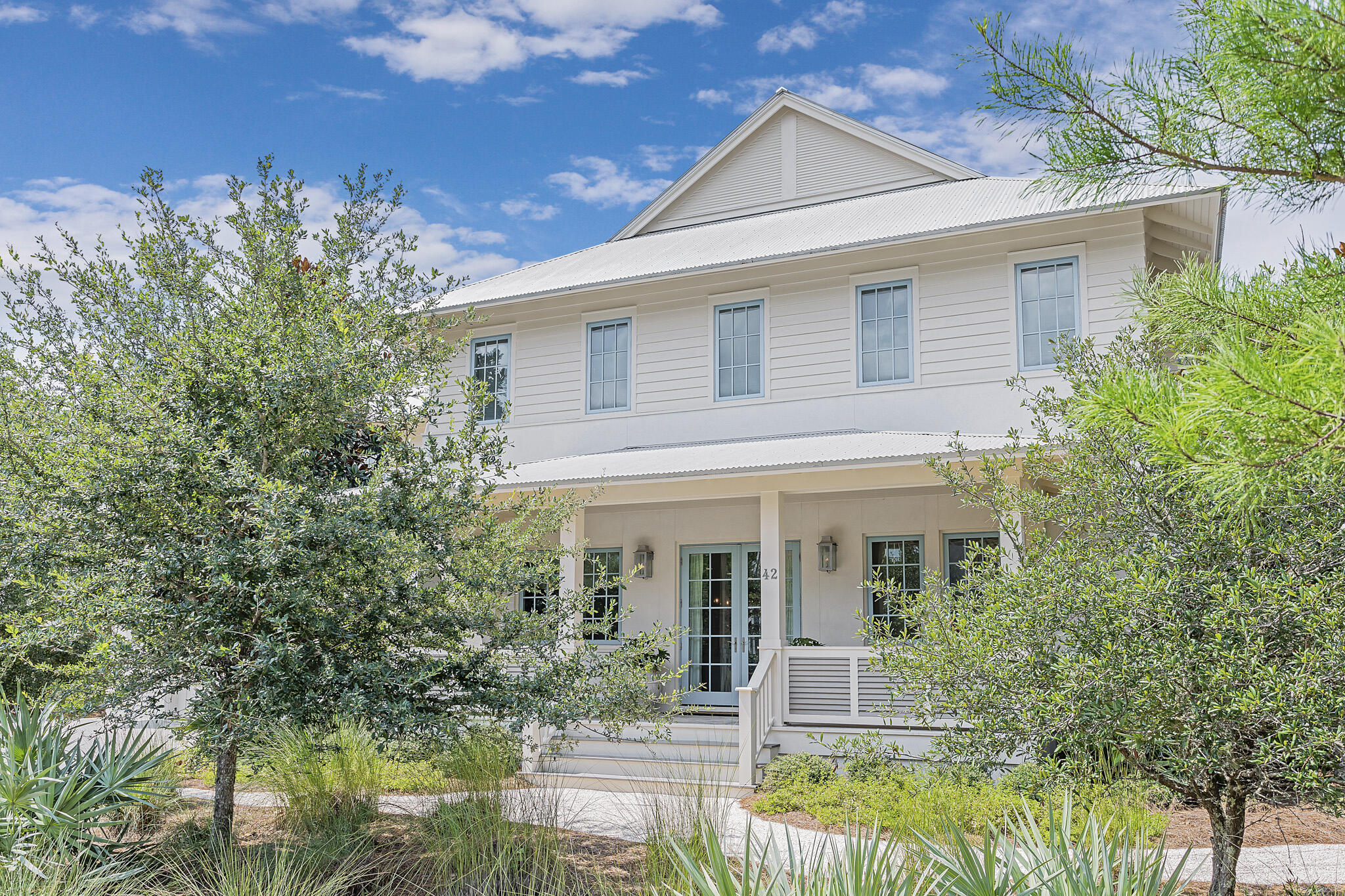 42 E Bermuda Drive