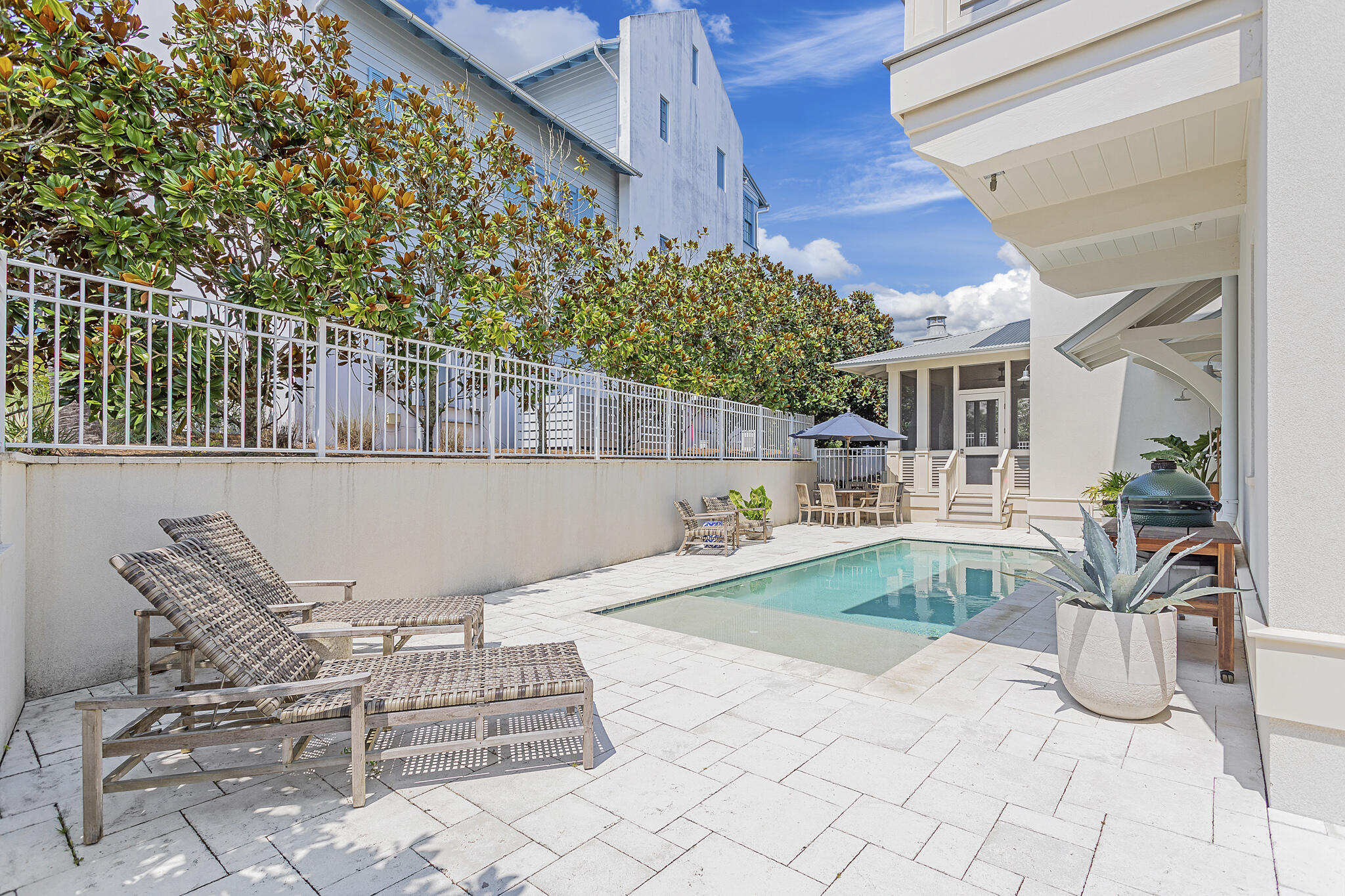 42 E Bermuda Drive