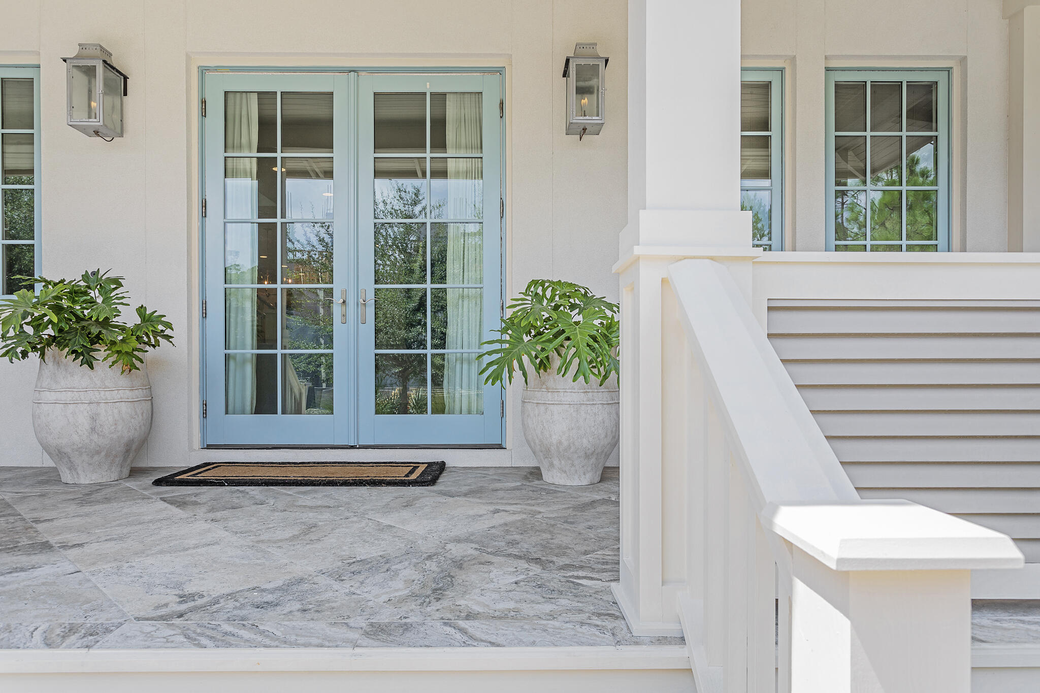 42 E Bermuda Drive