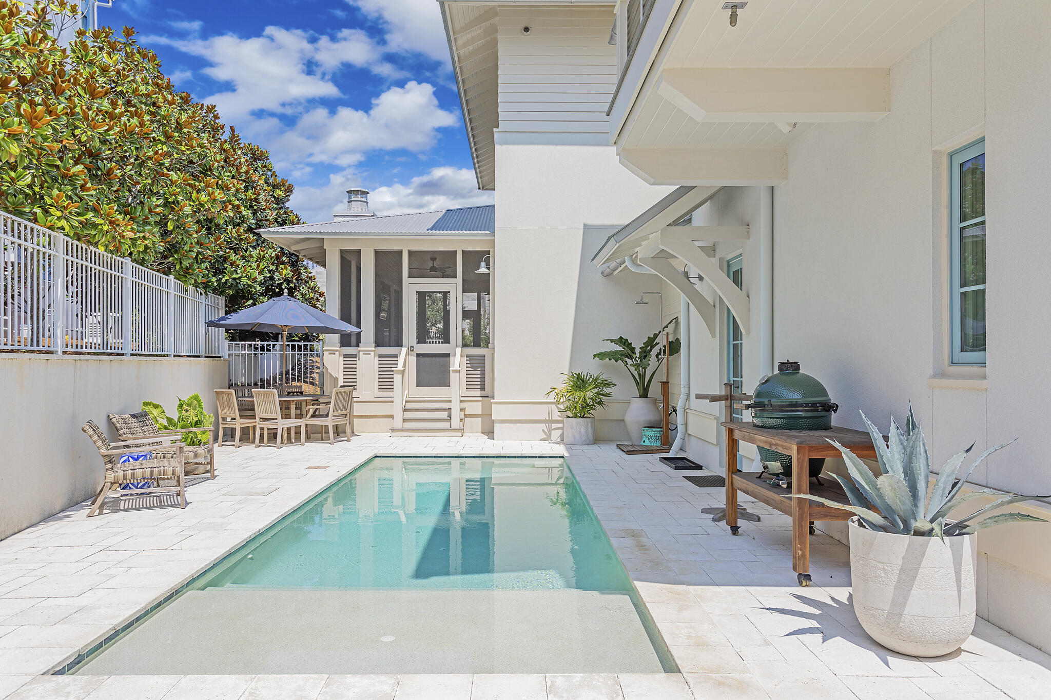 42 E Bermuda Drive
